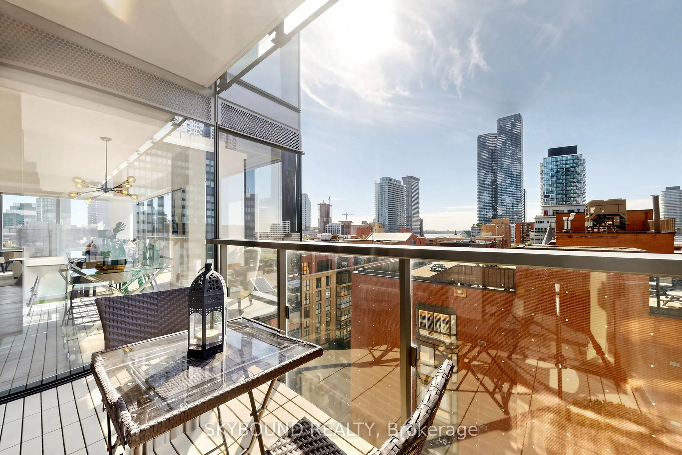 60 Colborne Street #907
