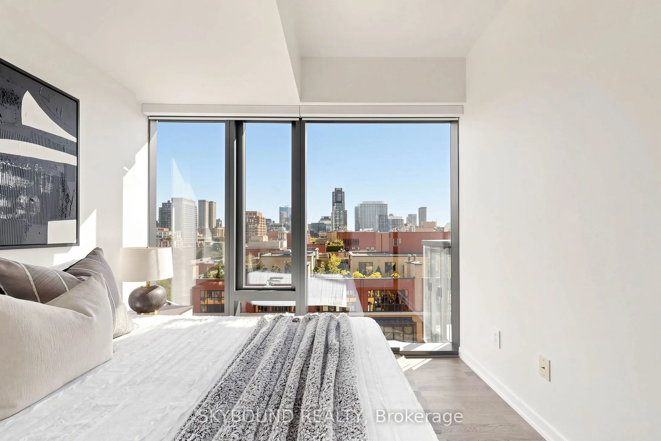 60 Colborne Street #907