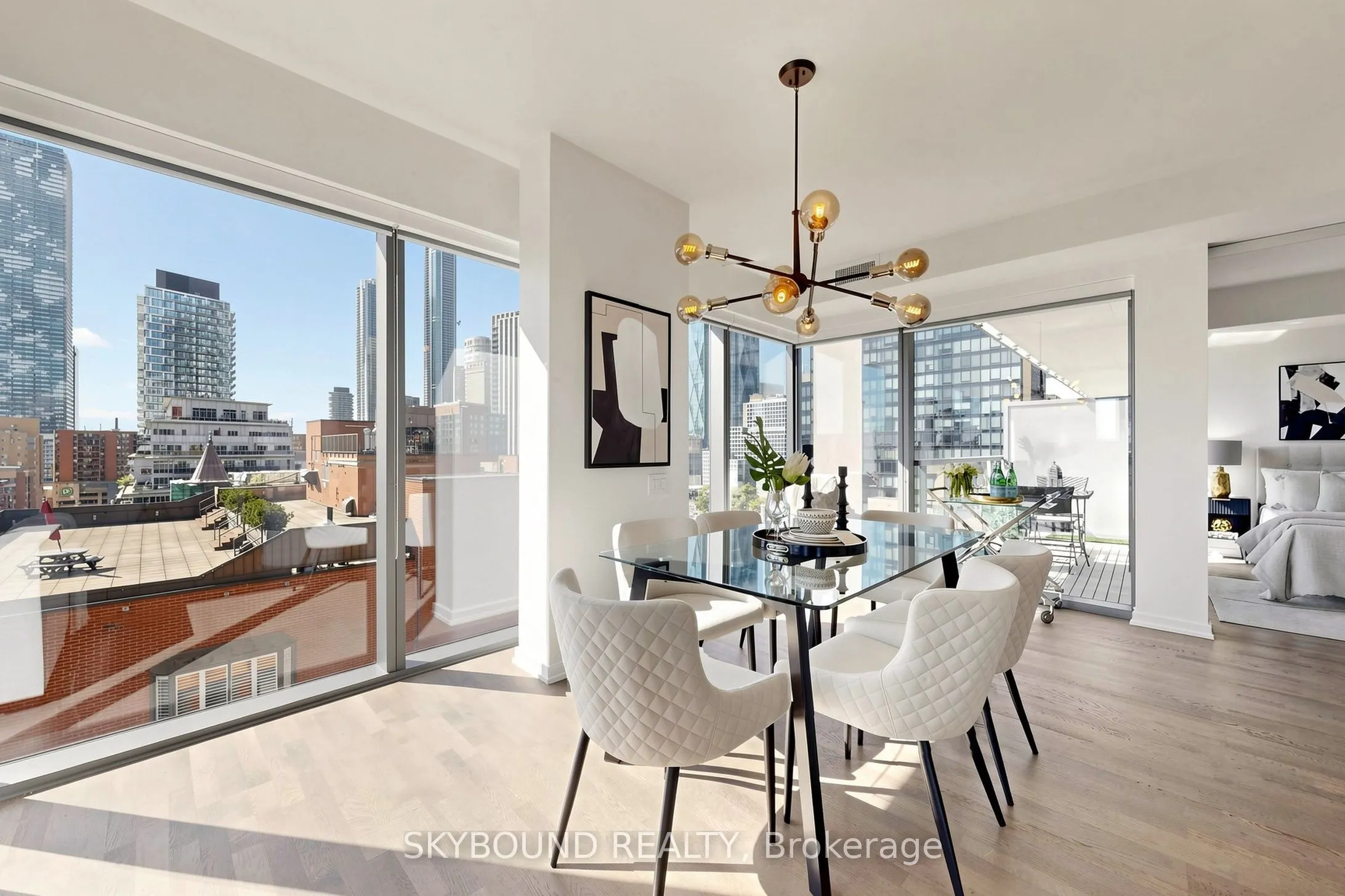 60 Colborne Street #907