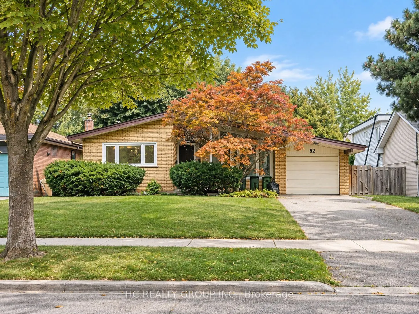 52 Dukinfield Crescent