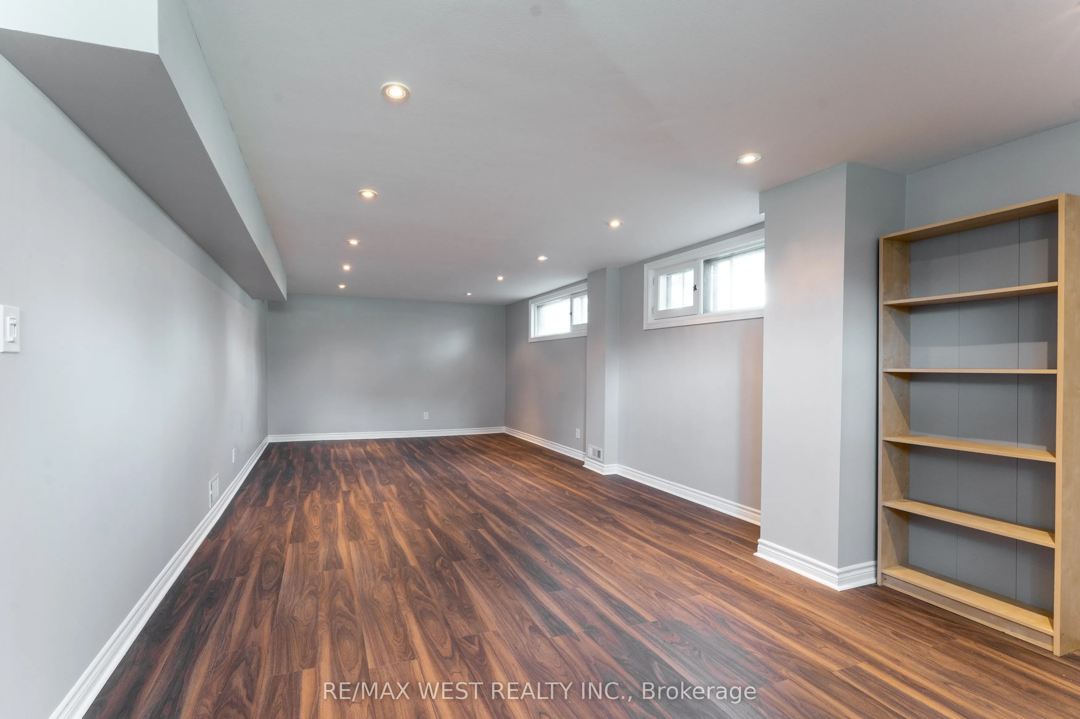 274 Maxwell Street