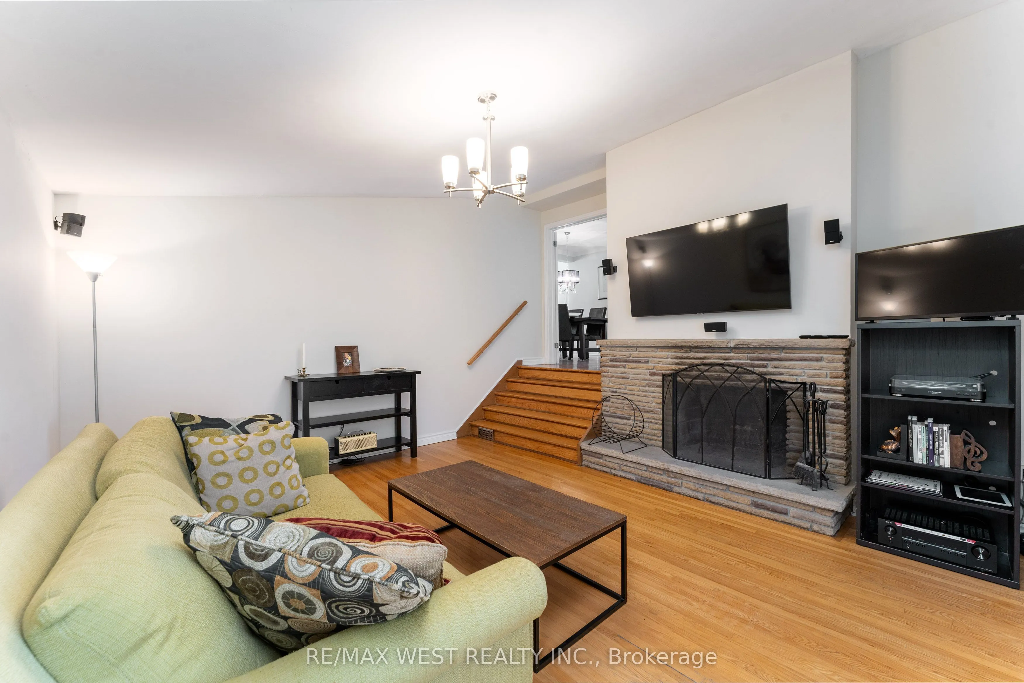274 Maxwell Street