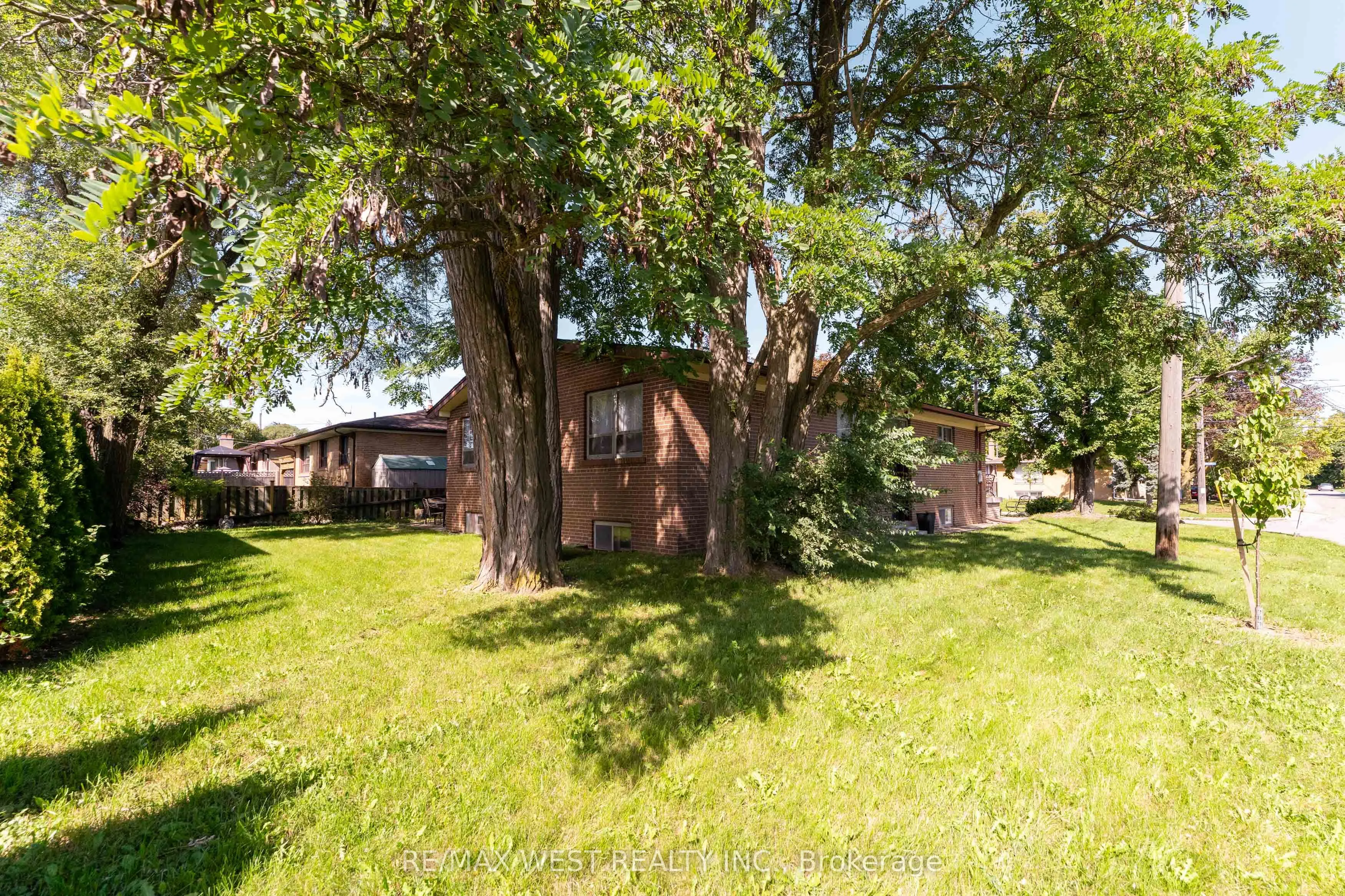 274 Maxwell Street