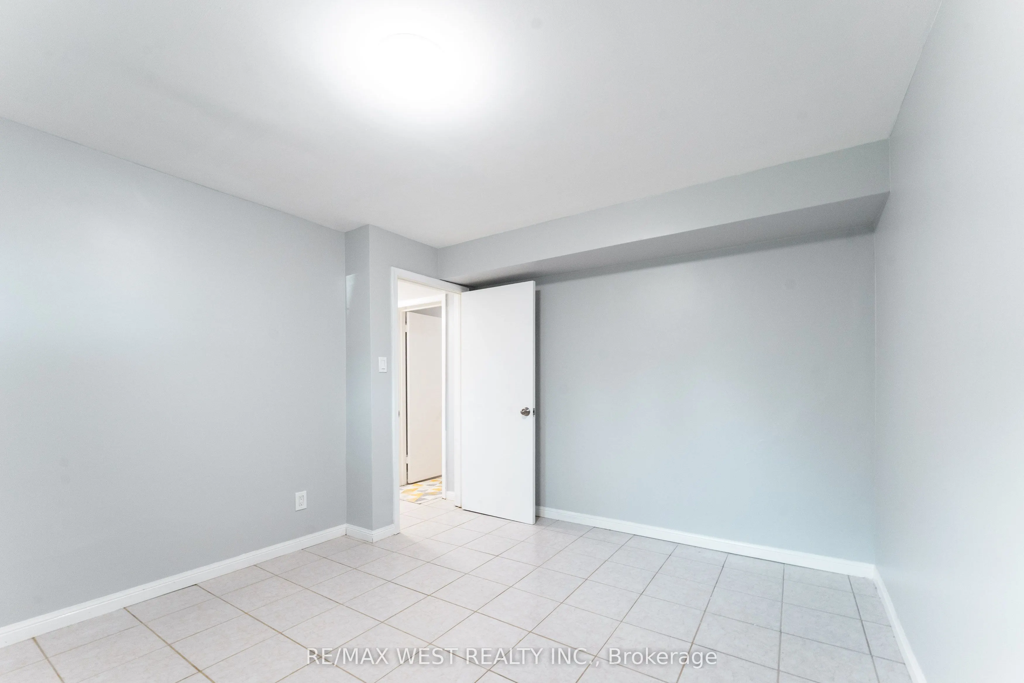 274 Maxwell Street