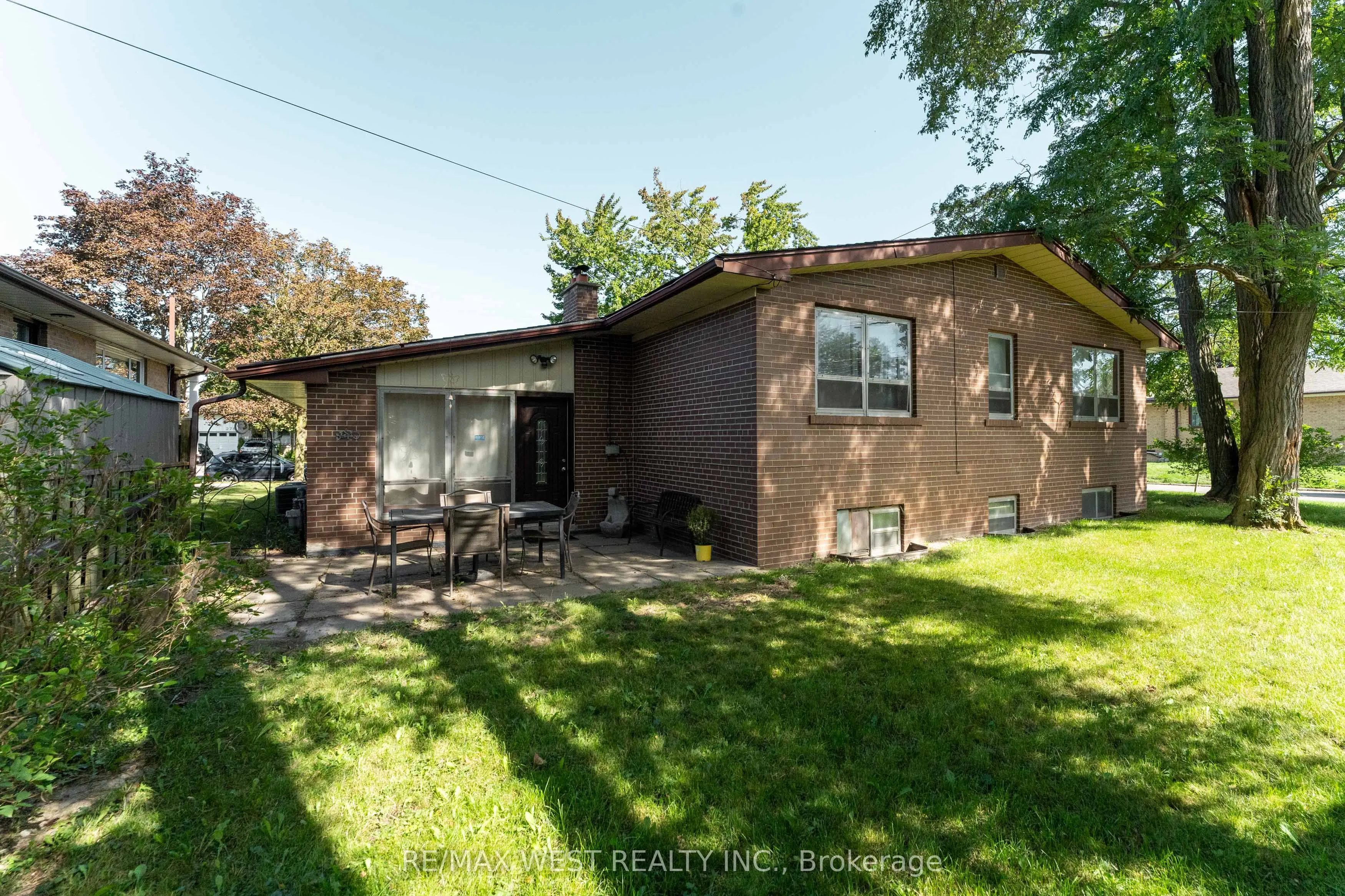 274 Maxwell Street