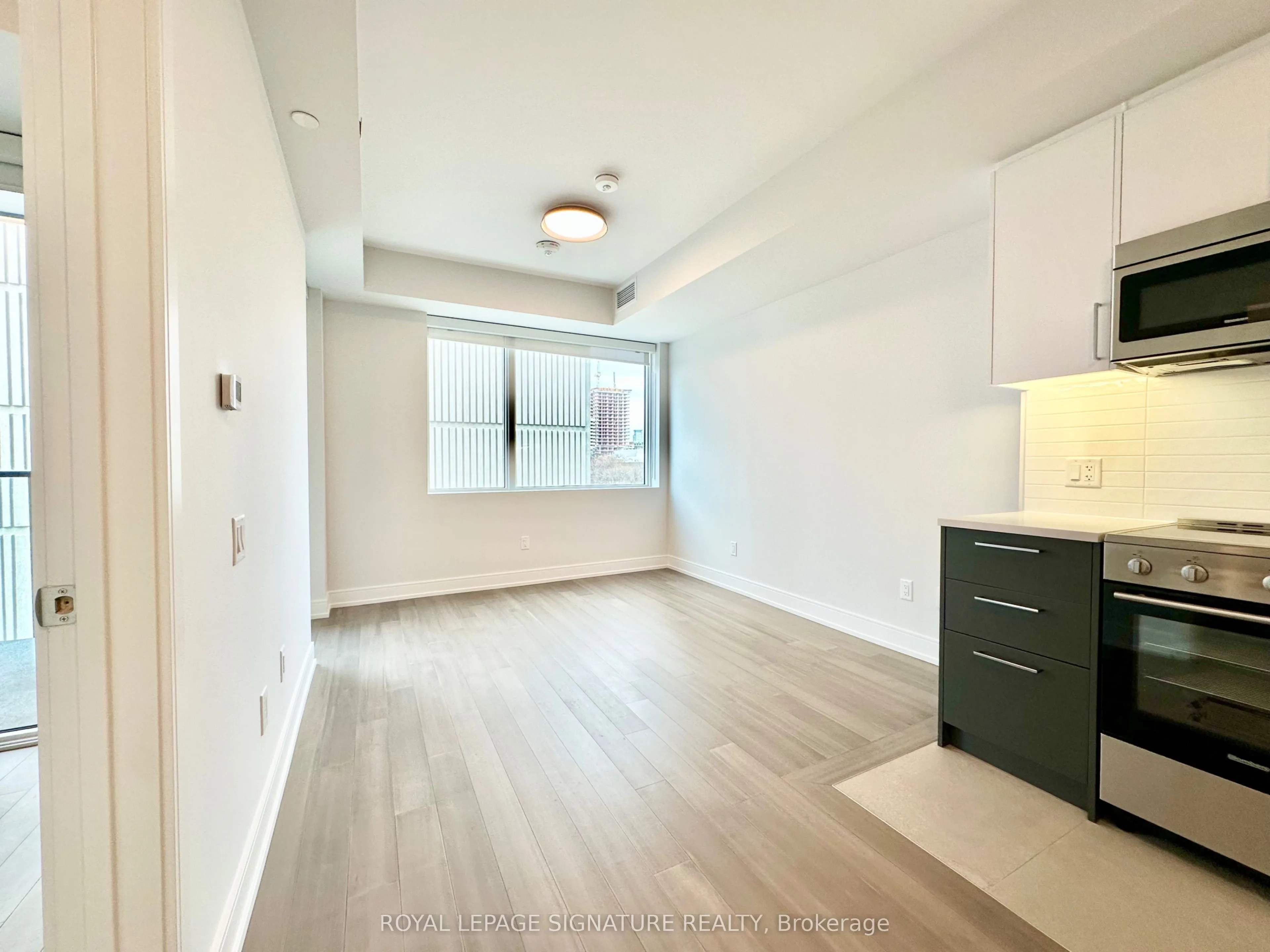 664 Spadina Avenue #604