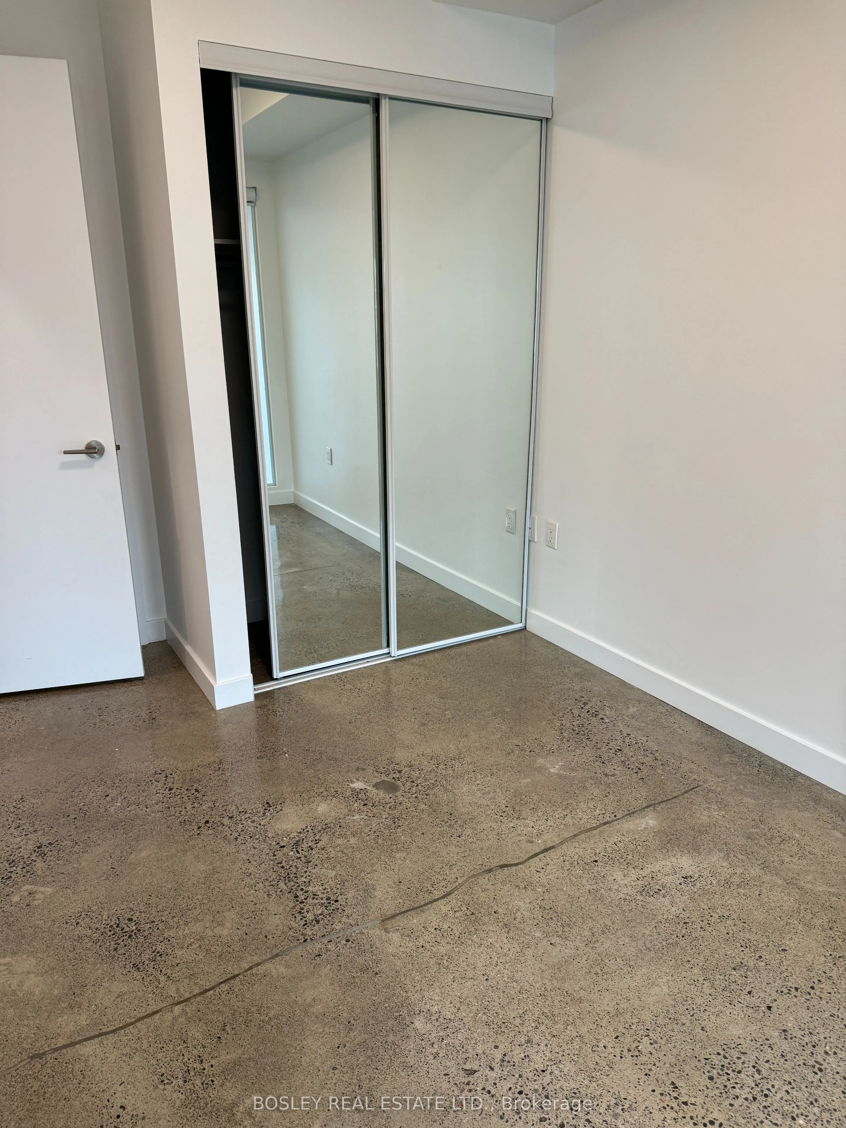41 River Street #25