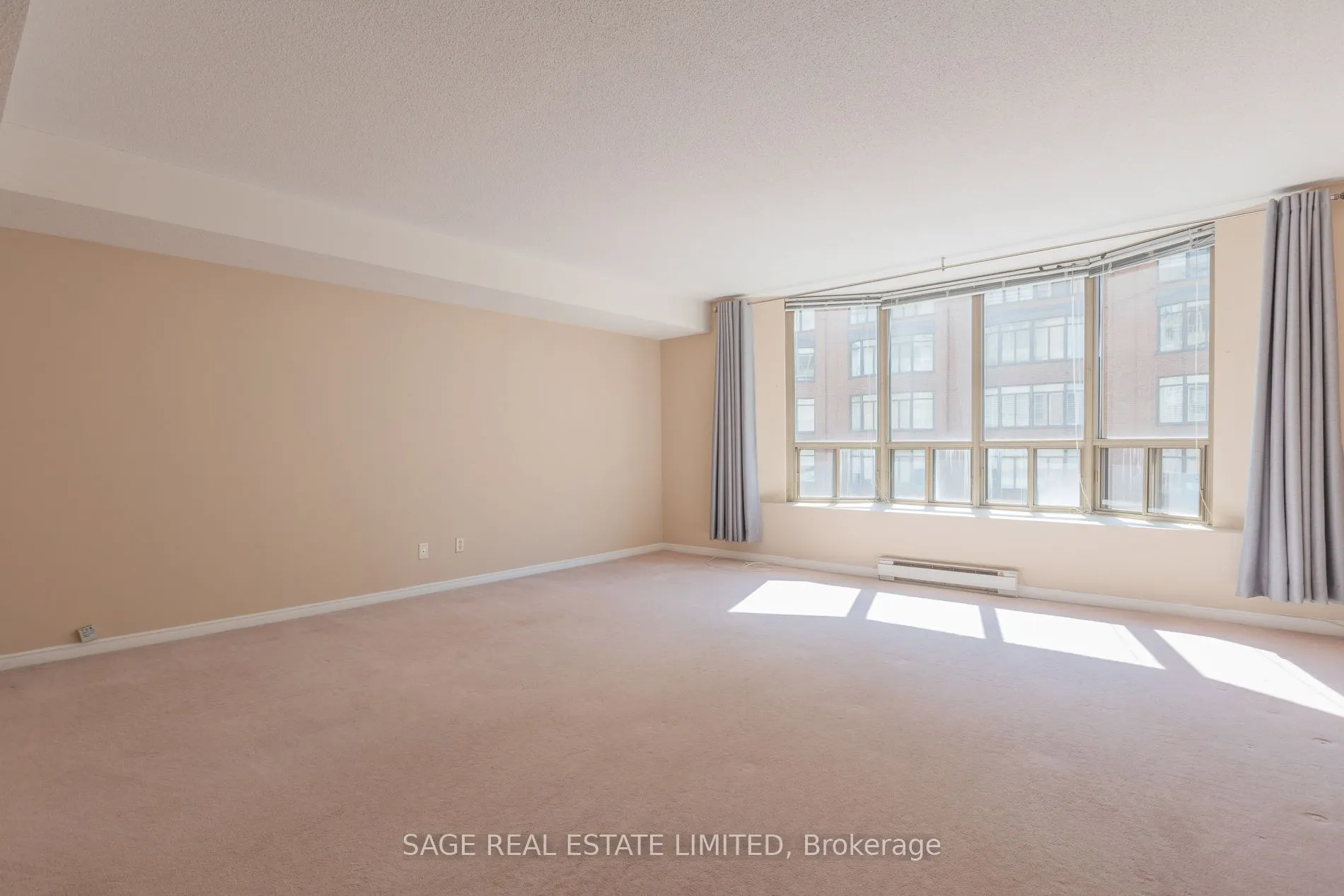 25 George Street #302