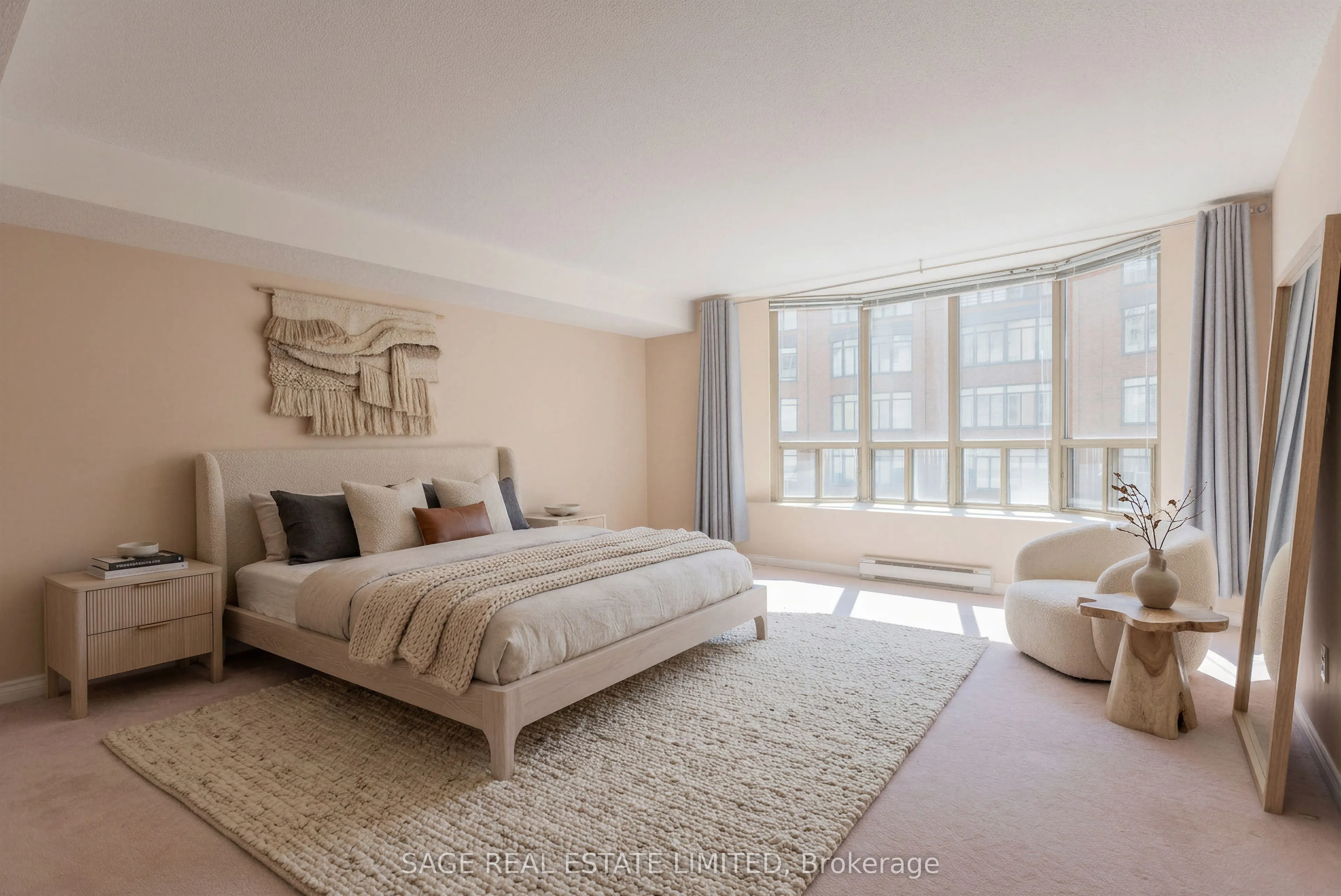 25 George Street #302