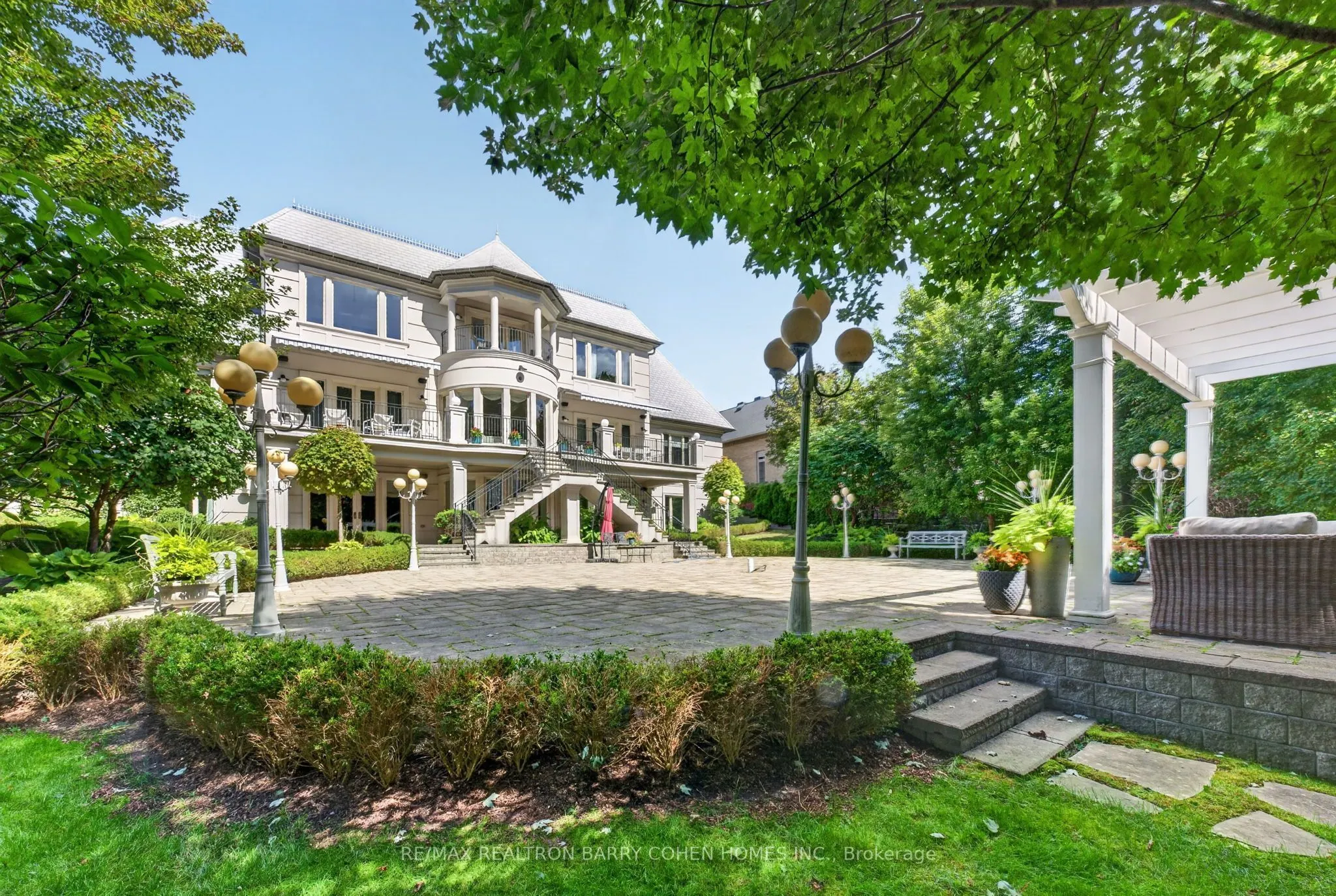 101 Forest Heights Boulevard