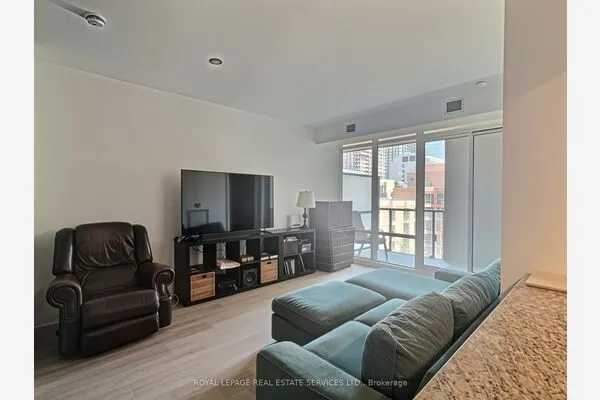 1 Bedford Road #701