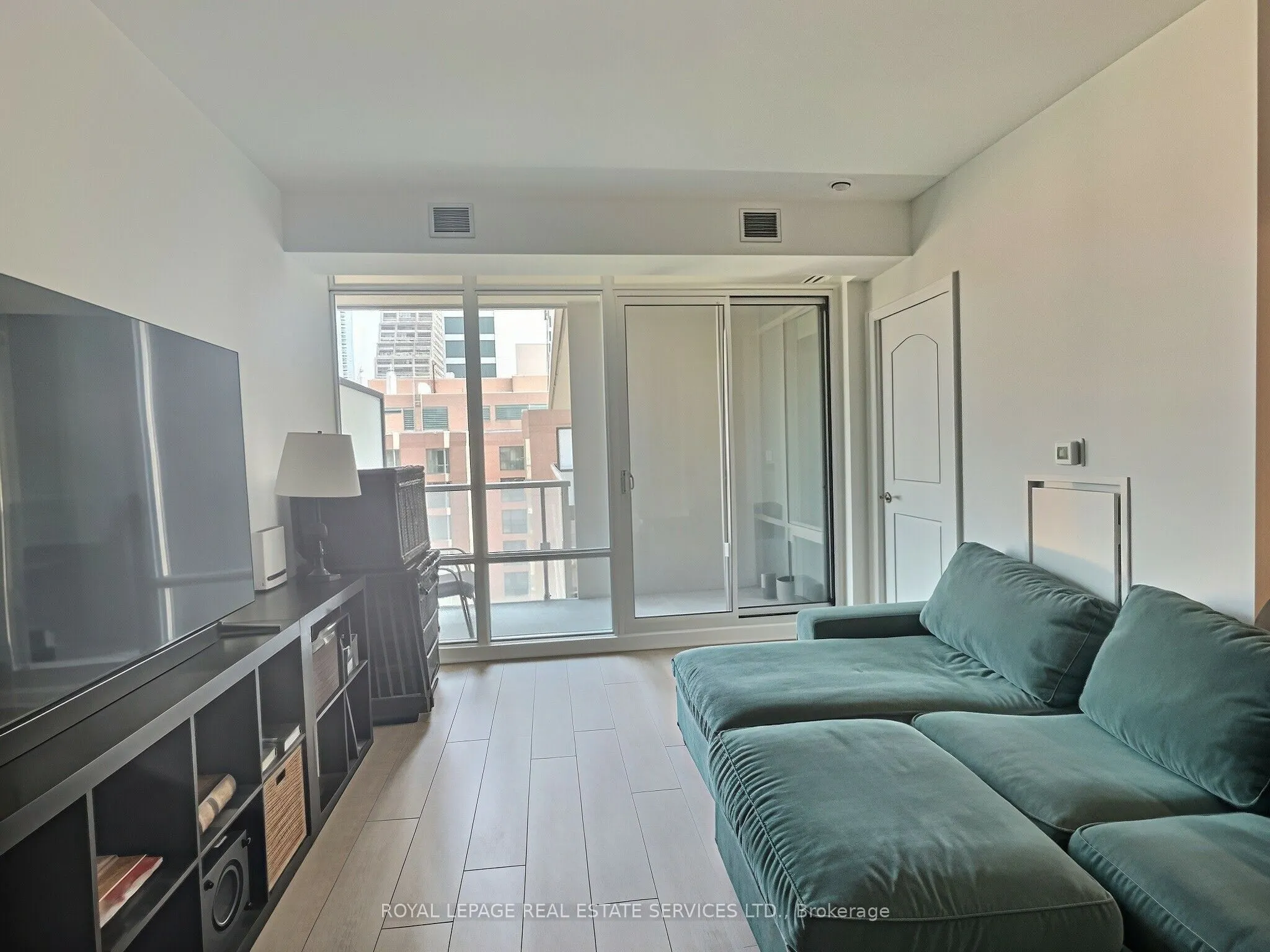 1 Bedford Road #701