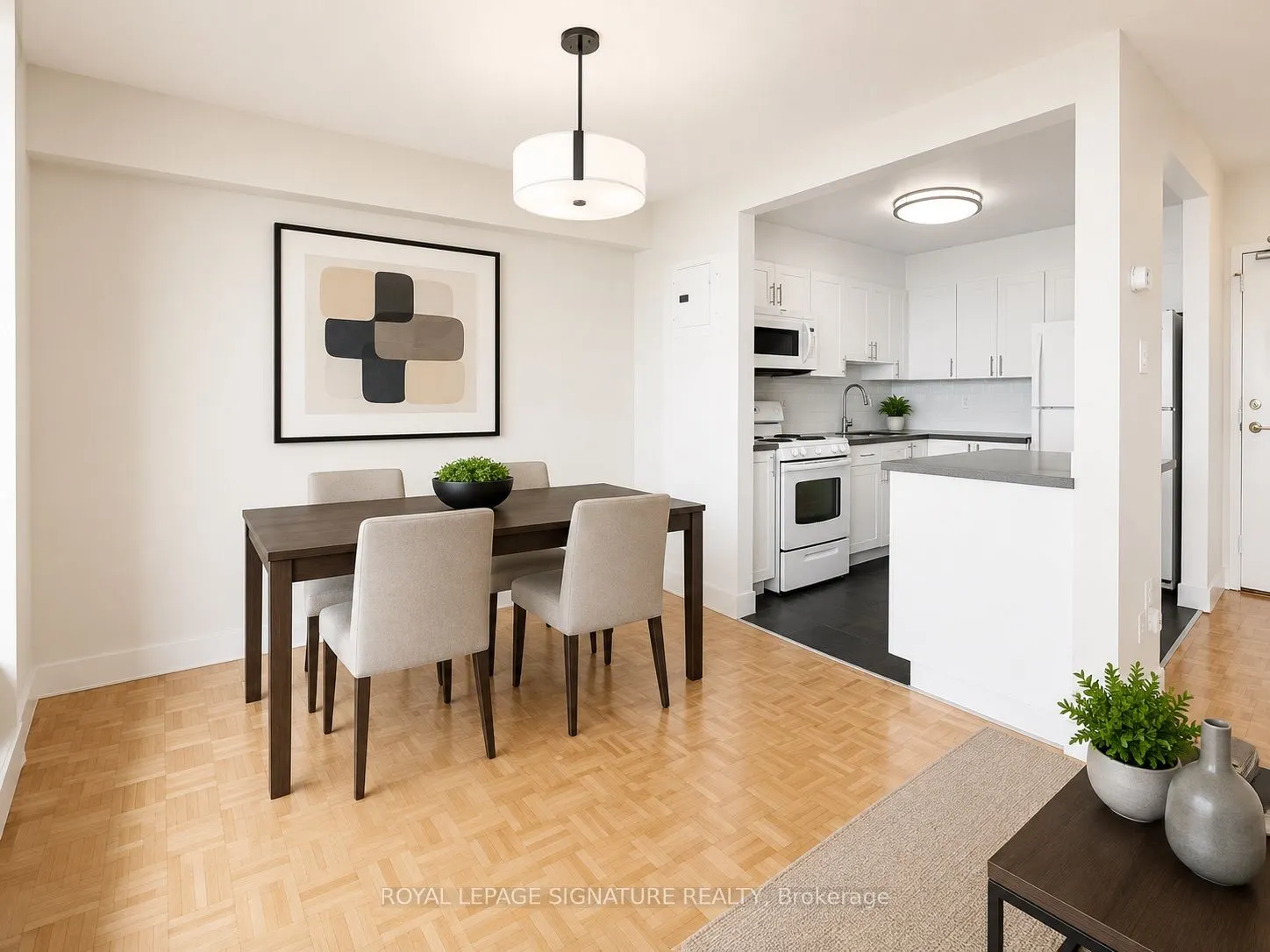666 Spadina Avenue #410
