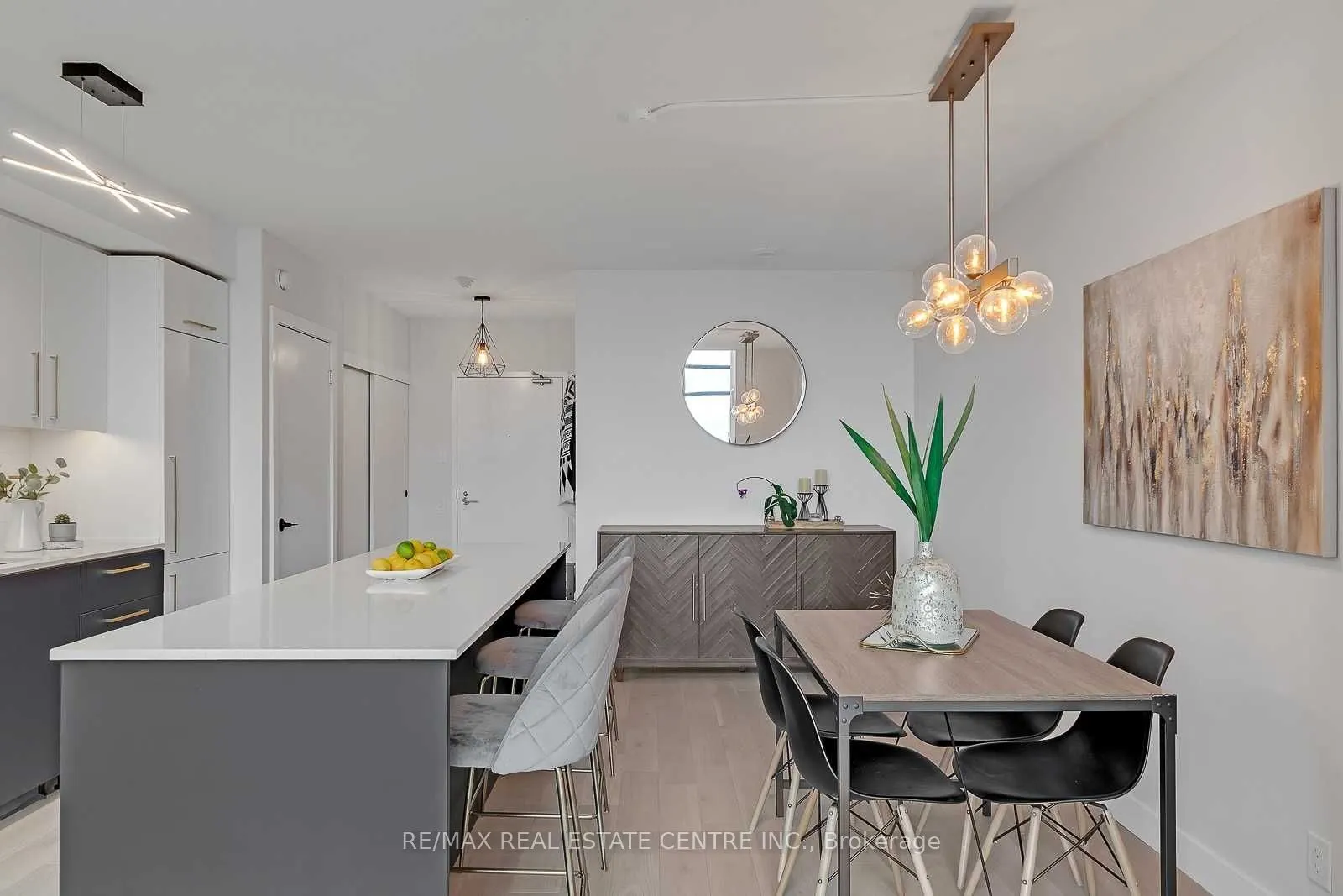 5 Hanna Avenue #407