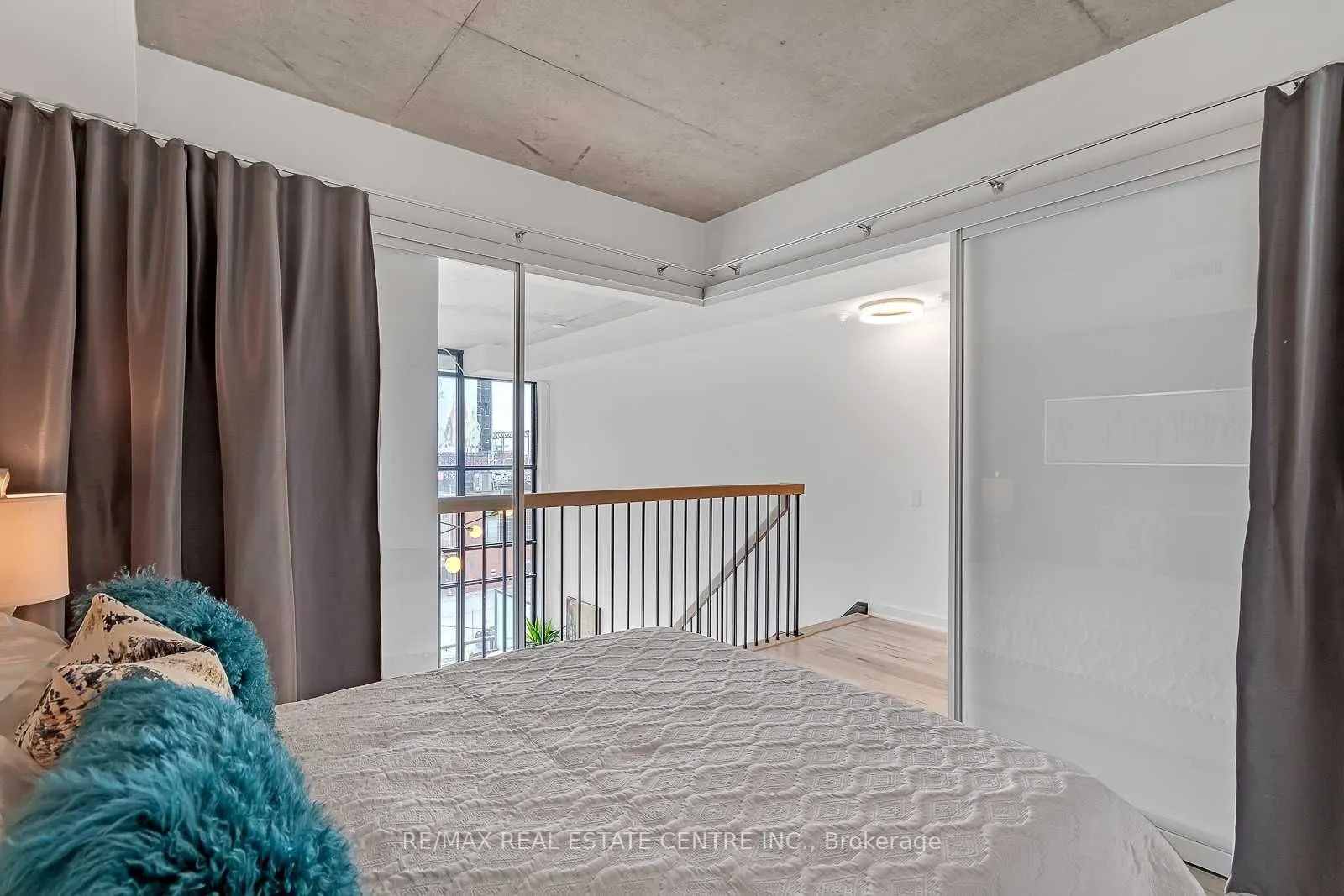 5 Hanna Avenue #407
