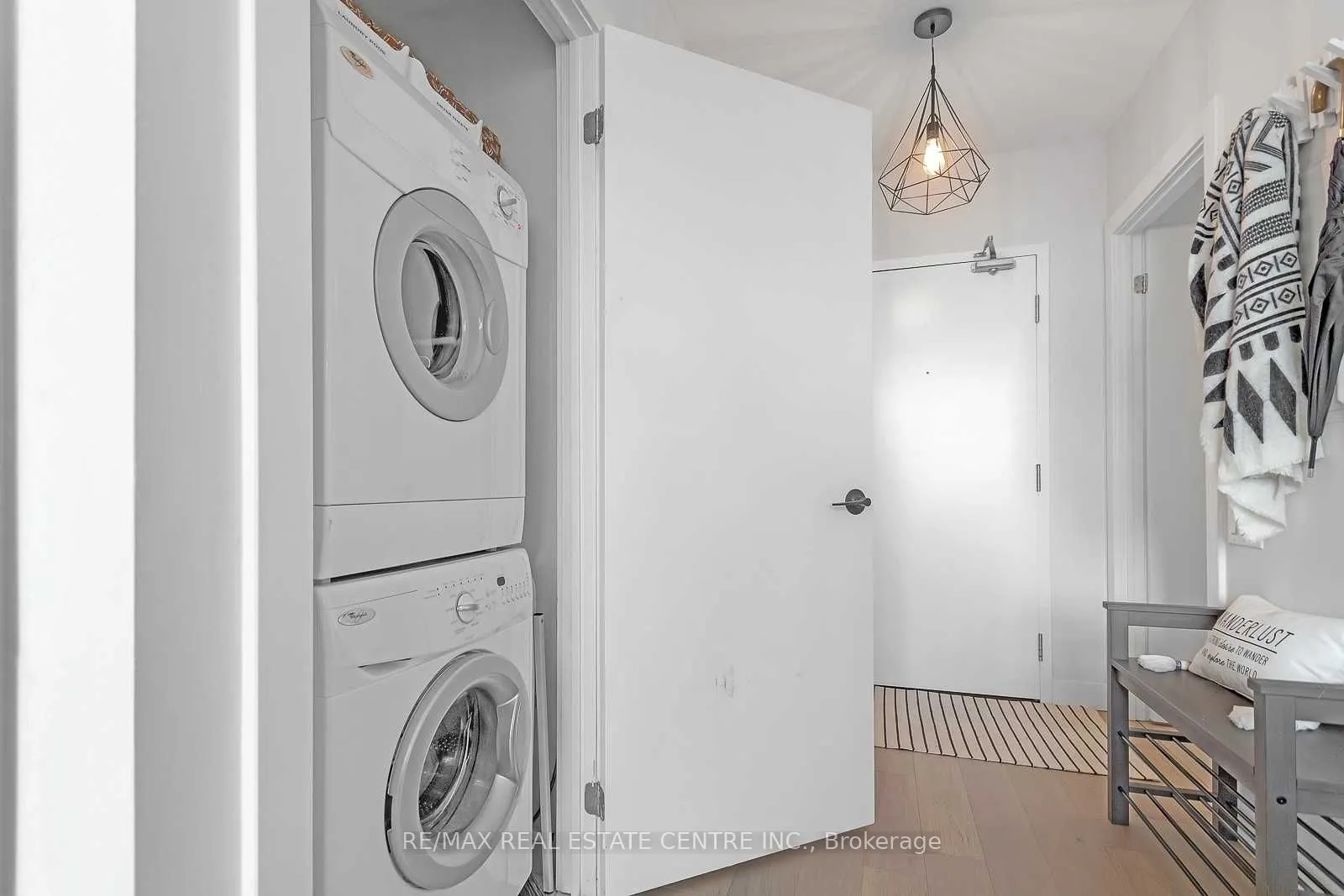 5 Hanna Avenue #407