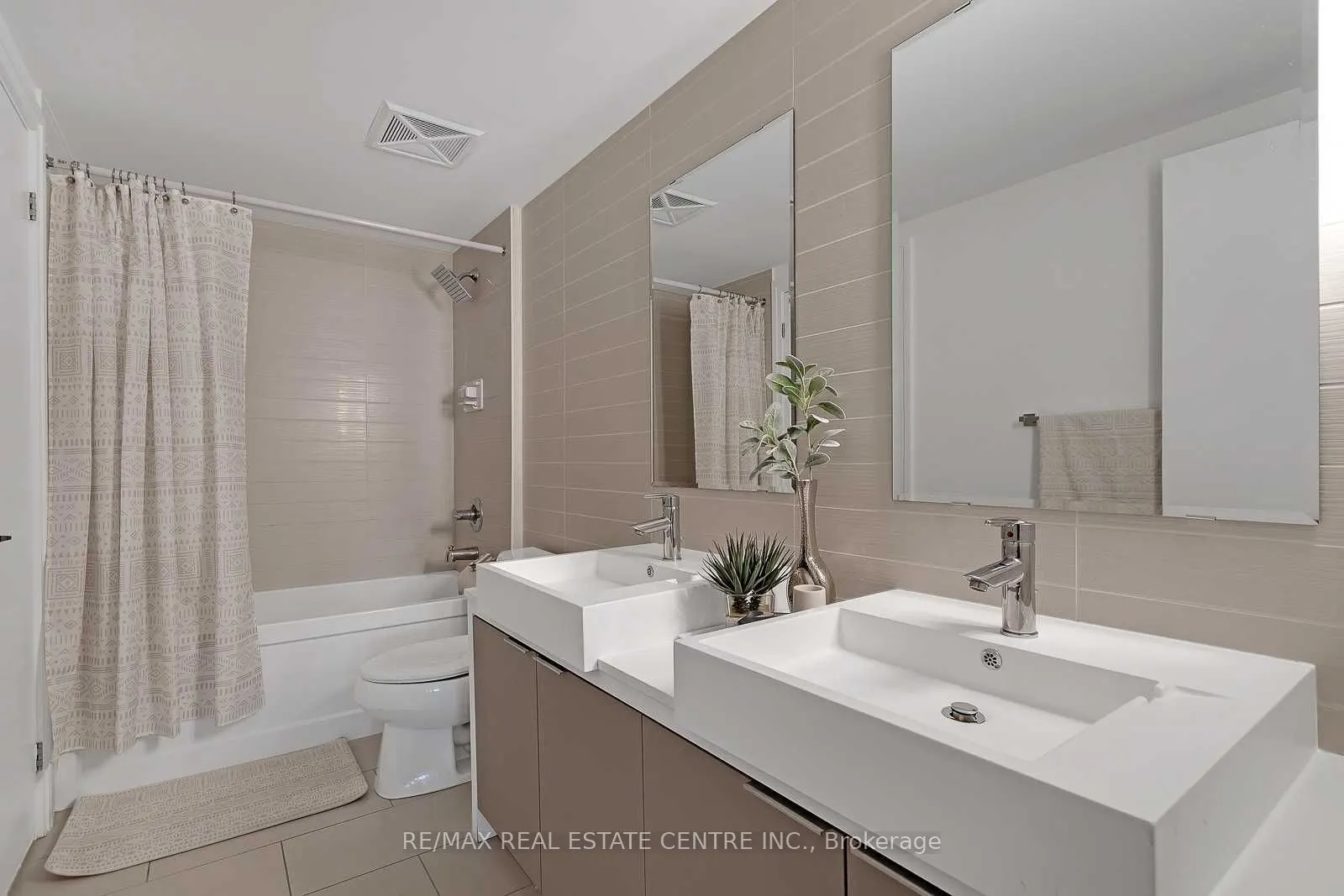 5 Hanna Avenue #407