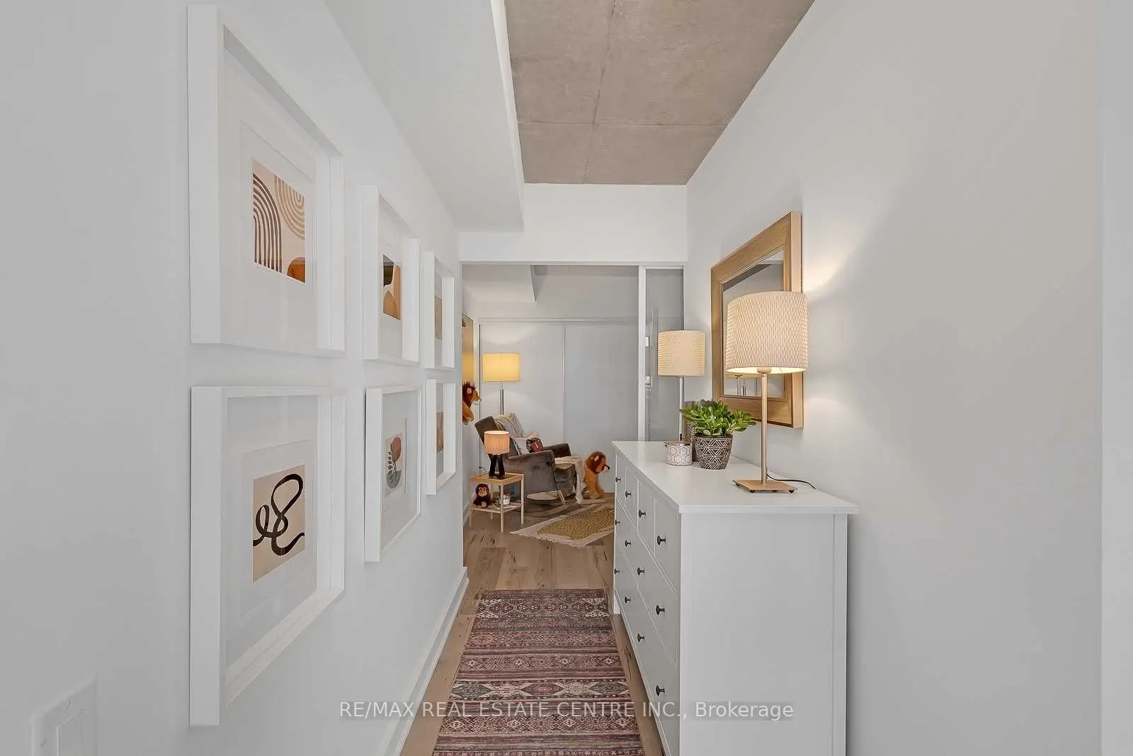5 Hanna Avenue #407
