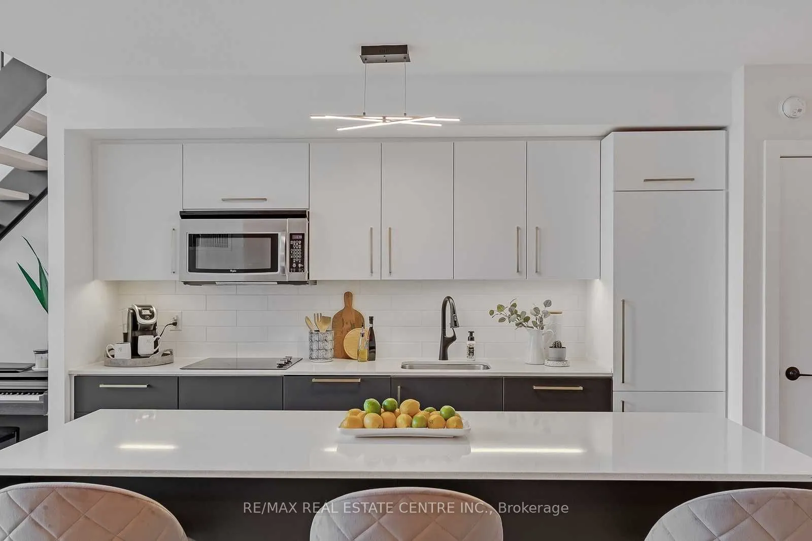 5 Hanna Avenue #407