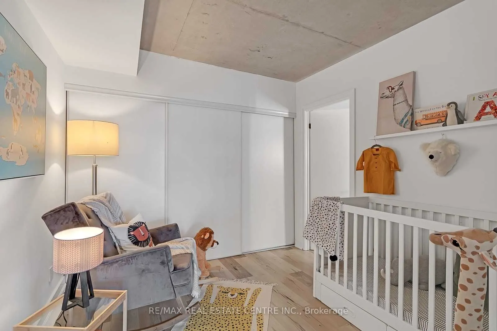 5 Hanna Avenue #407
