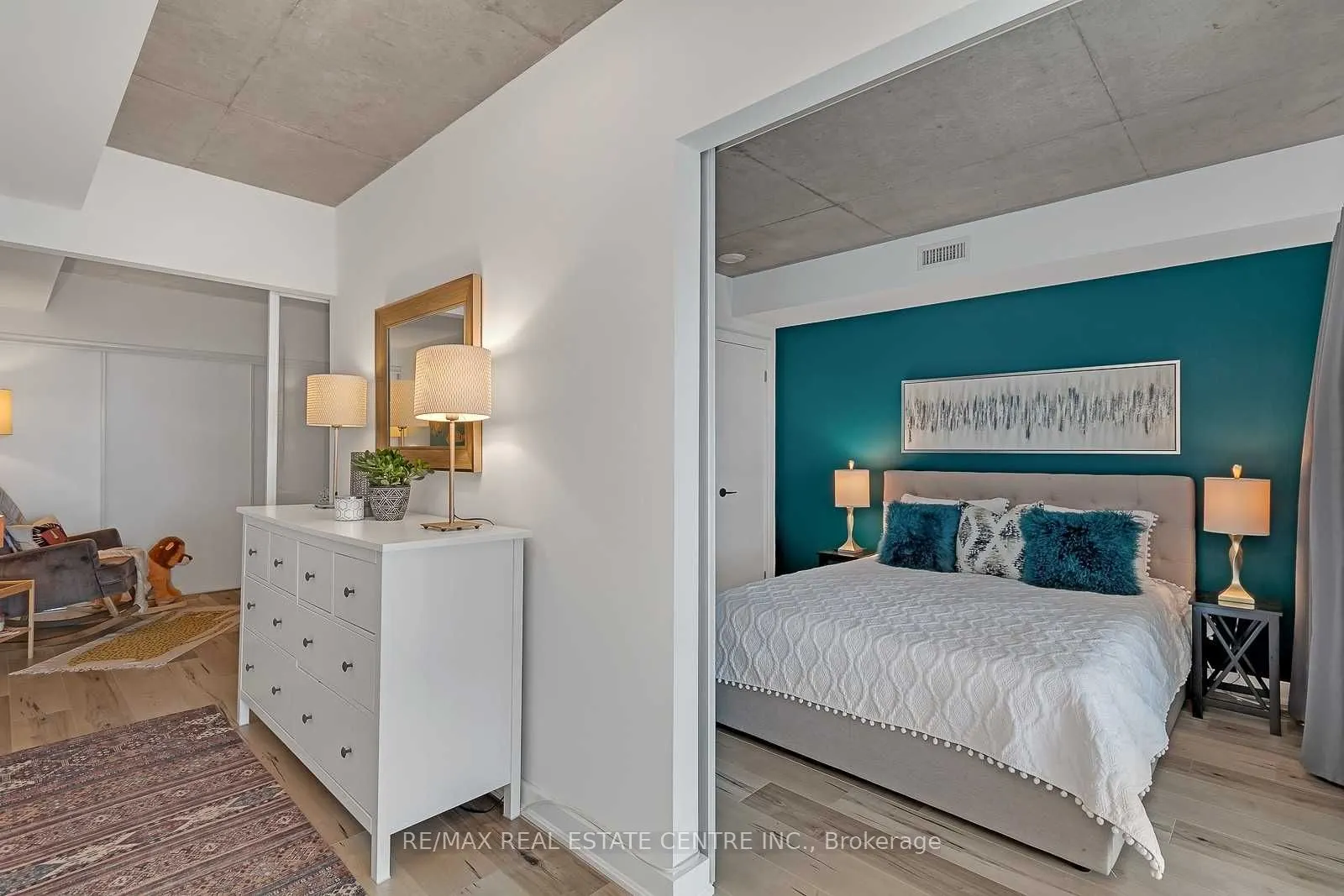 5 Hanna Avenue #407