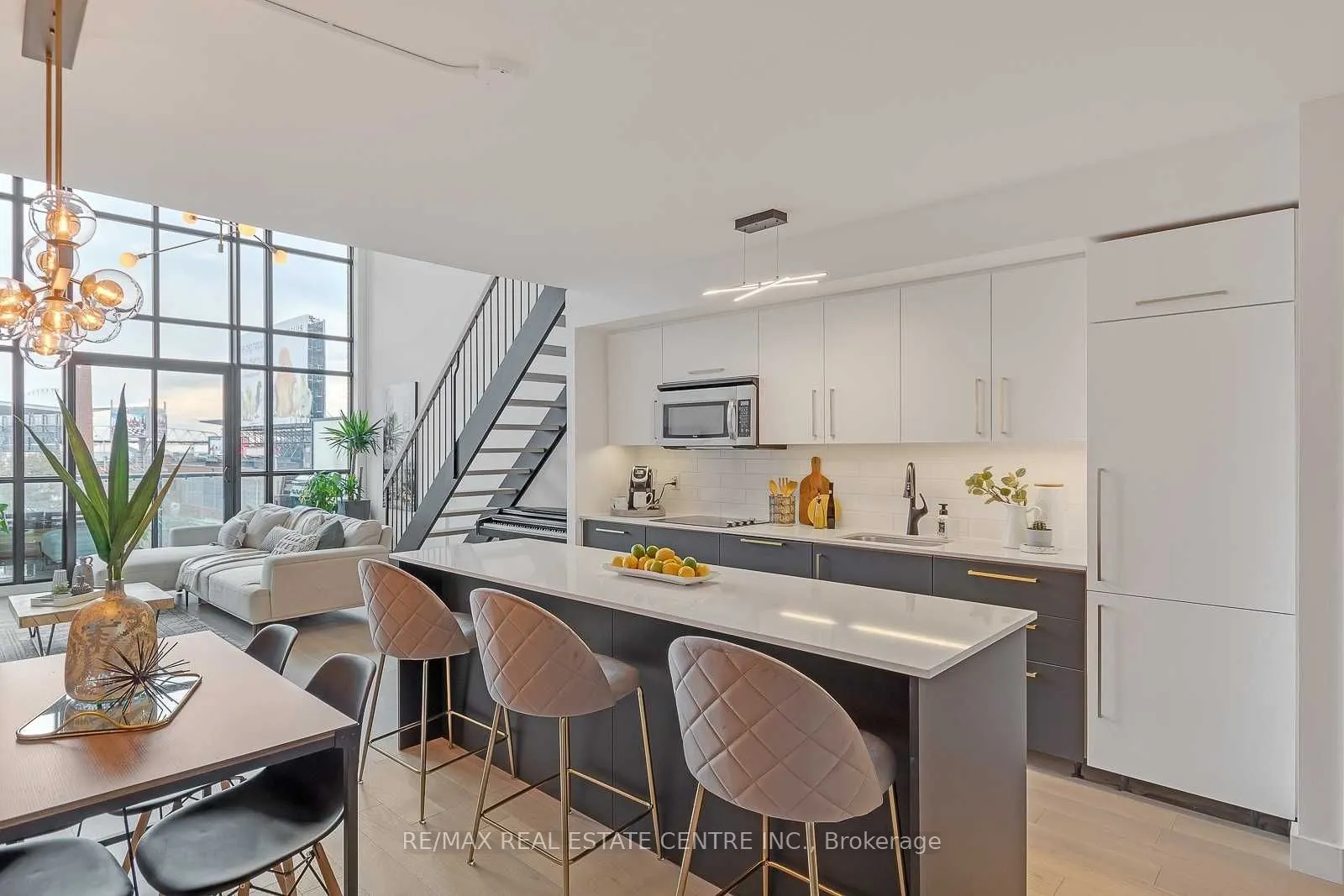 5 Hanna Avenue #407