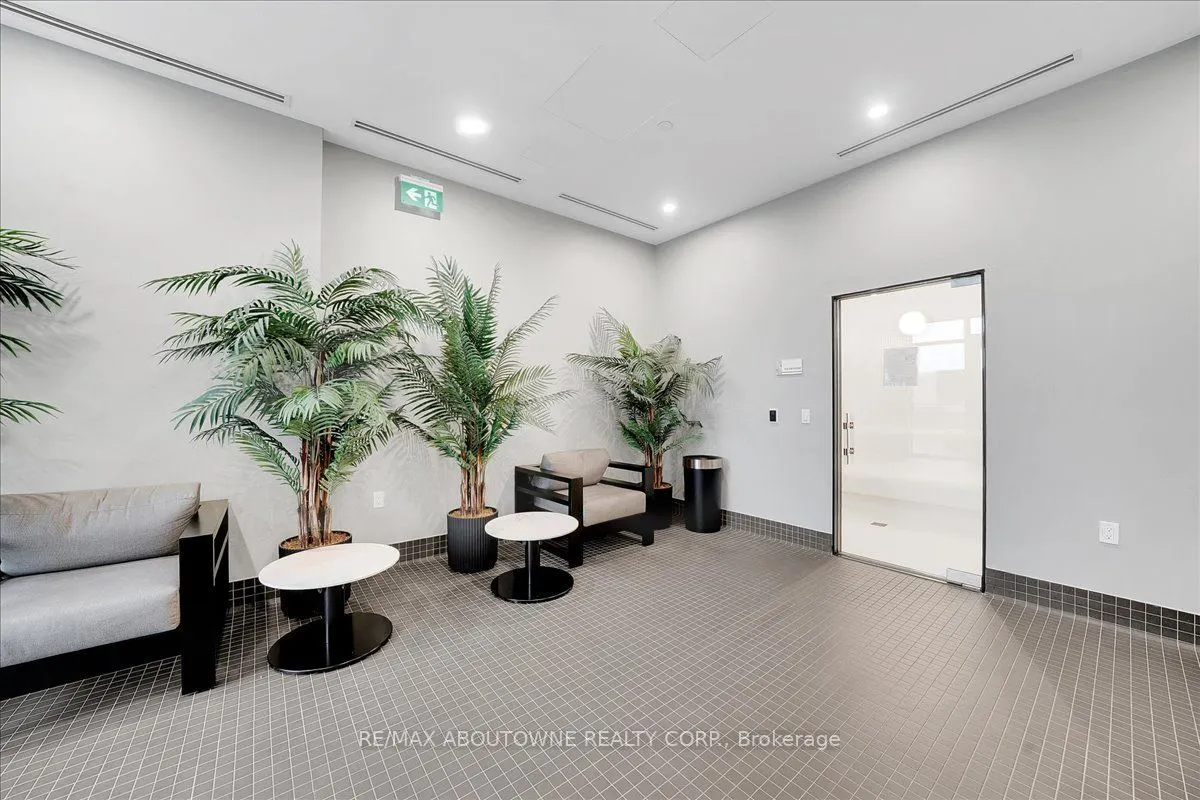5858 Yonge Street #1623