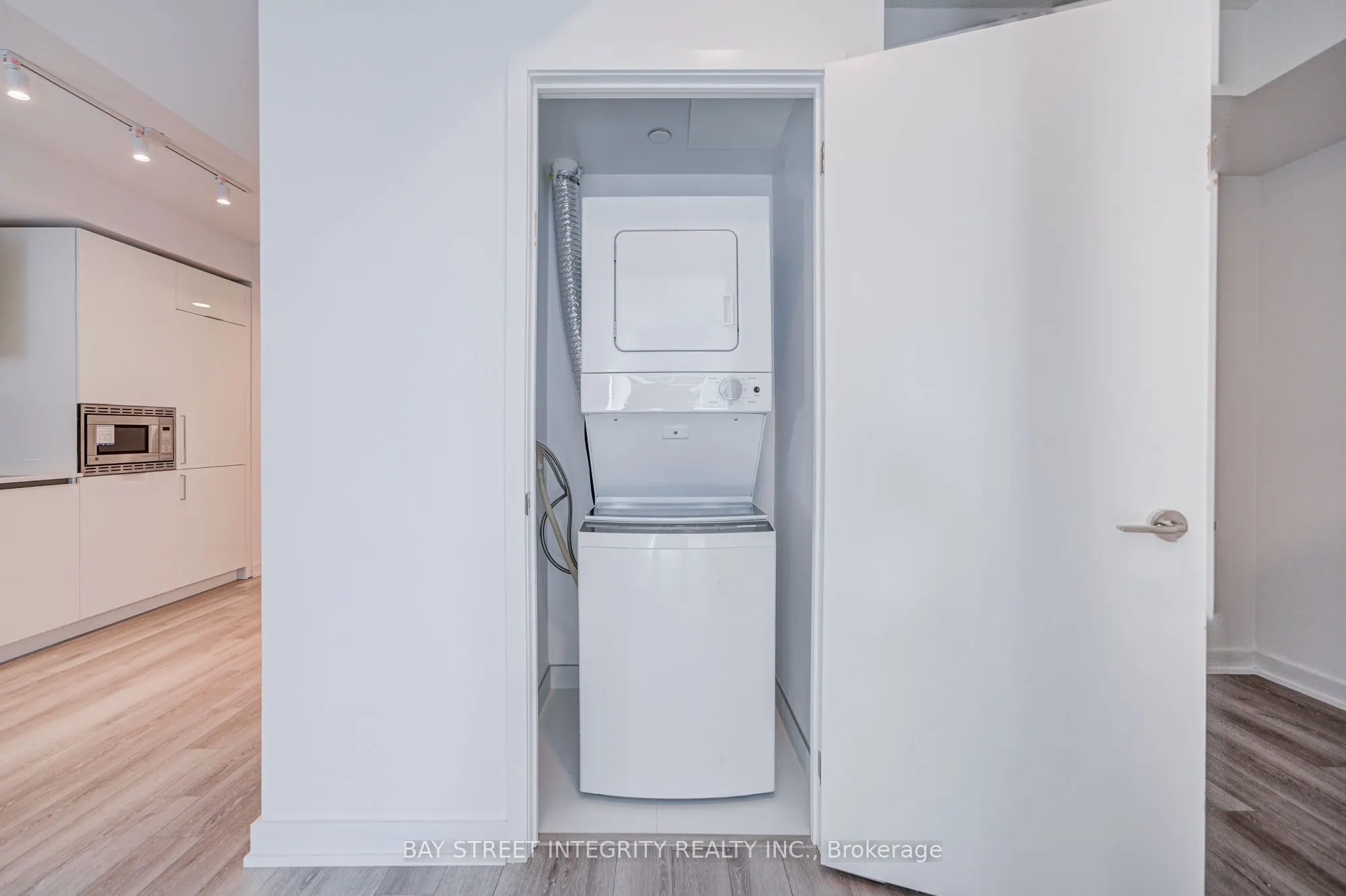 238 Simcoe Street #2907