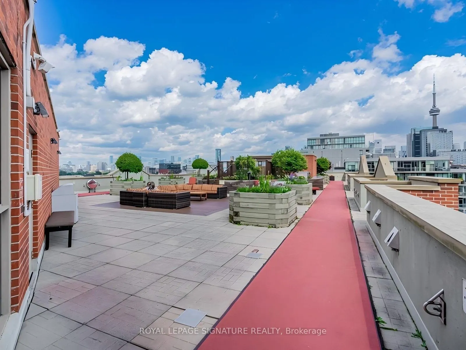 801 King Street W #627