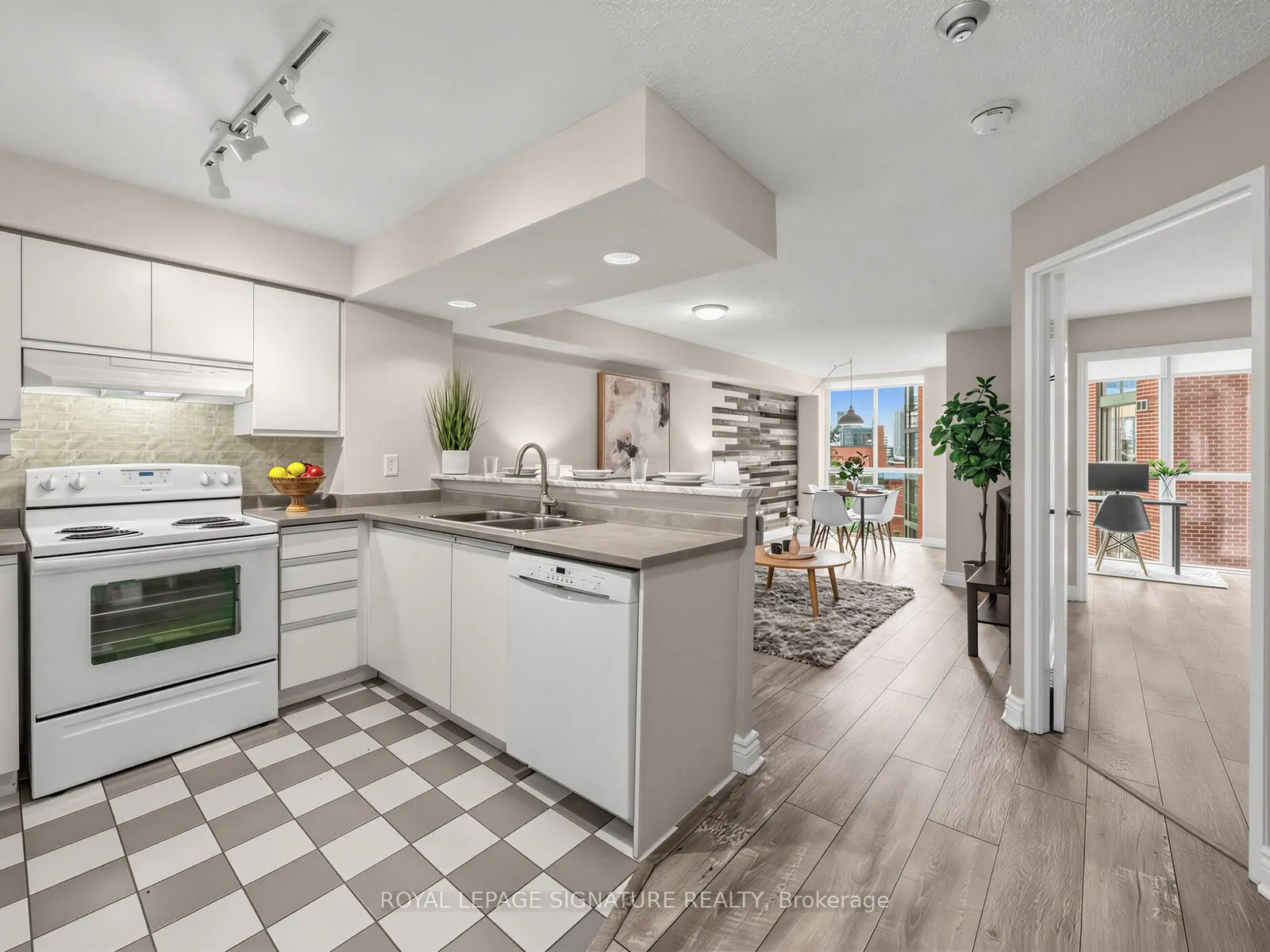 801 King Street W #627