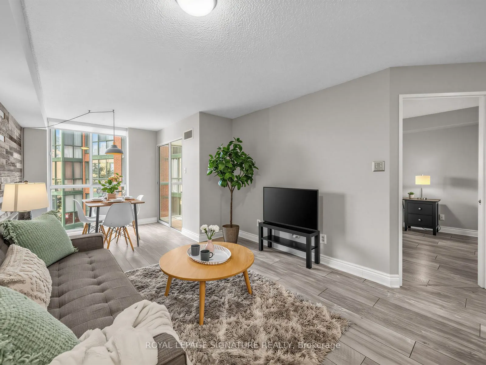 801 King Street W #627
