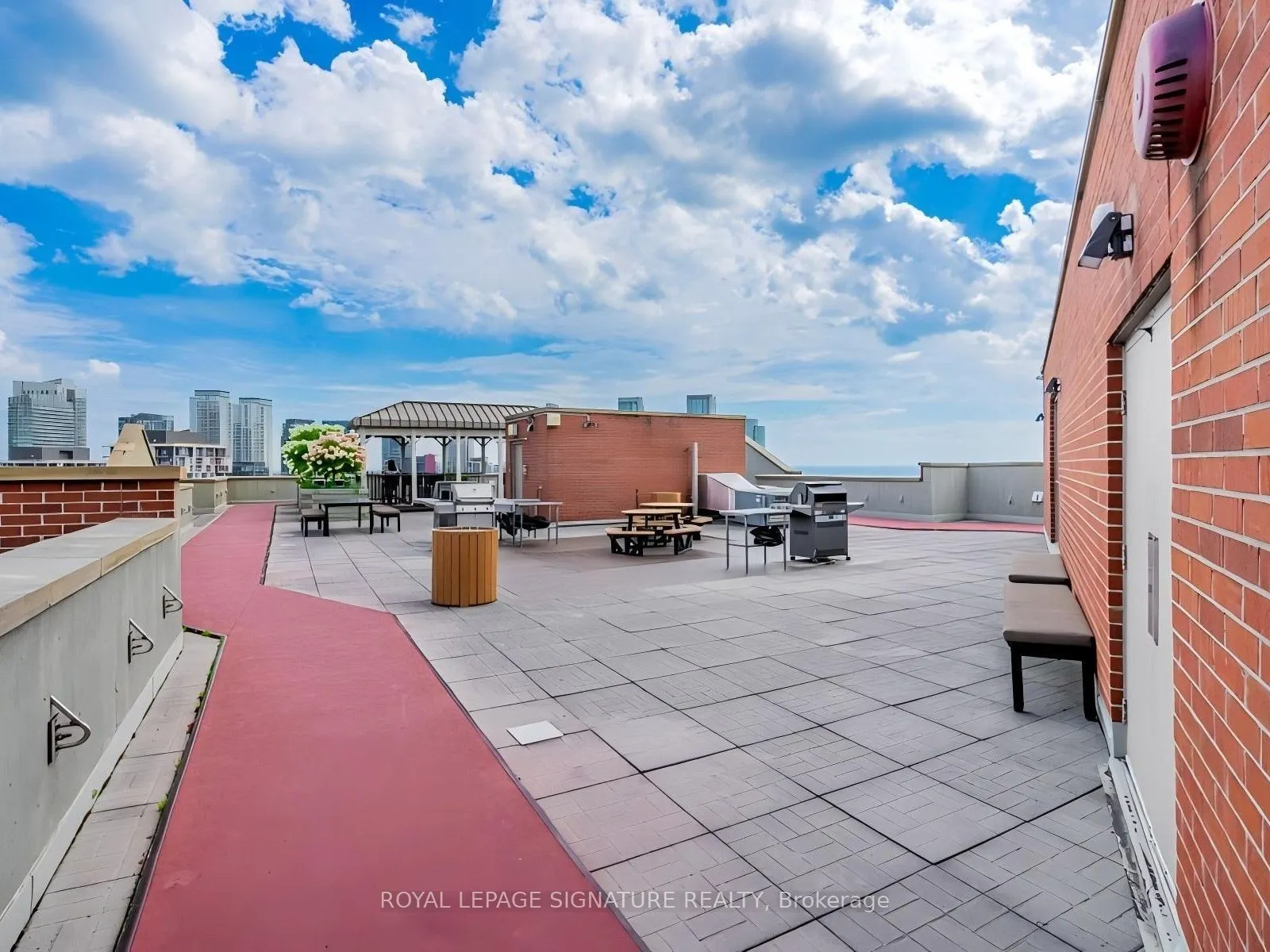 801 King Street W #627