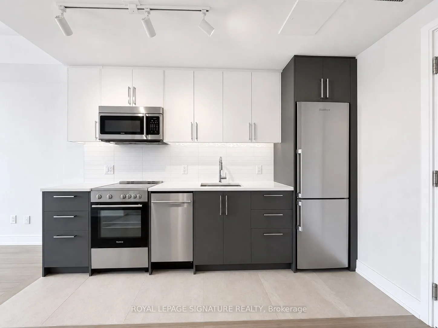 664 Spadina Avenue #1005