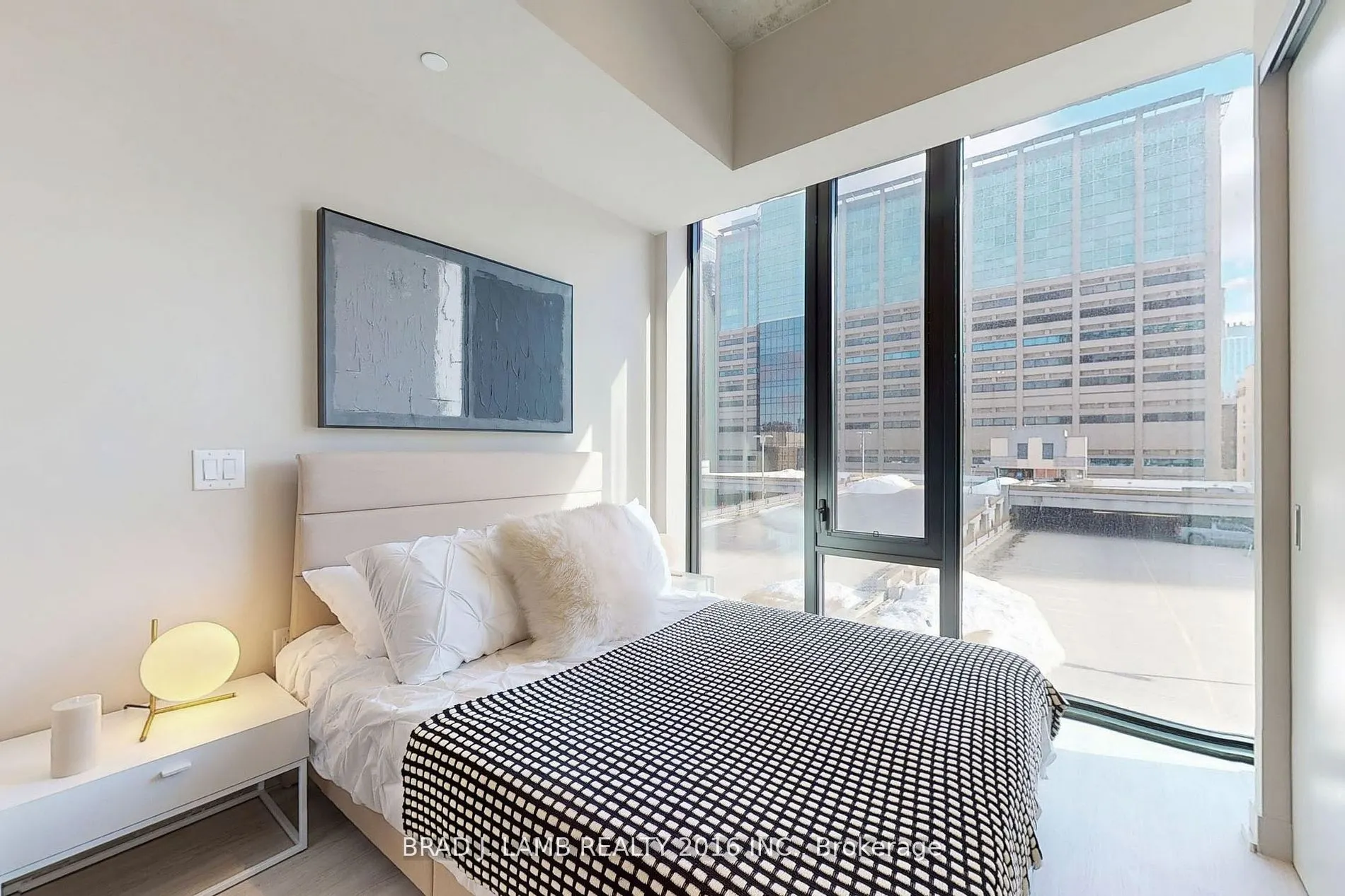195 McCaul Street #315