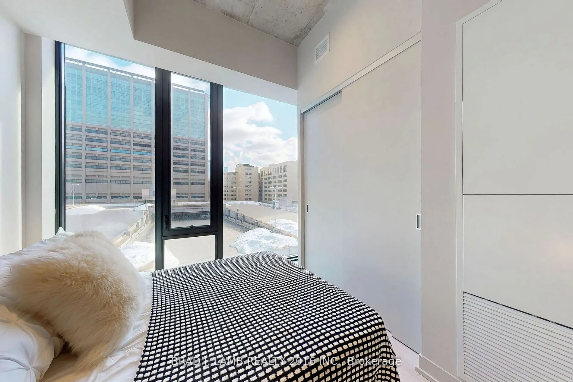 195 McCaul Street #315