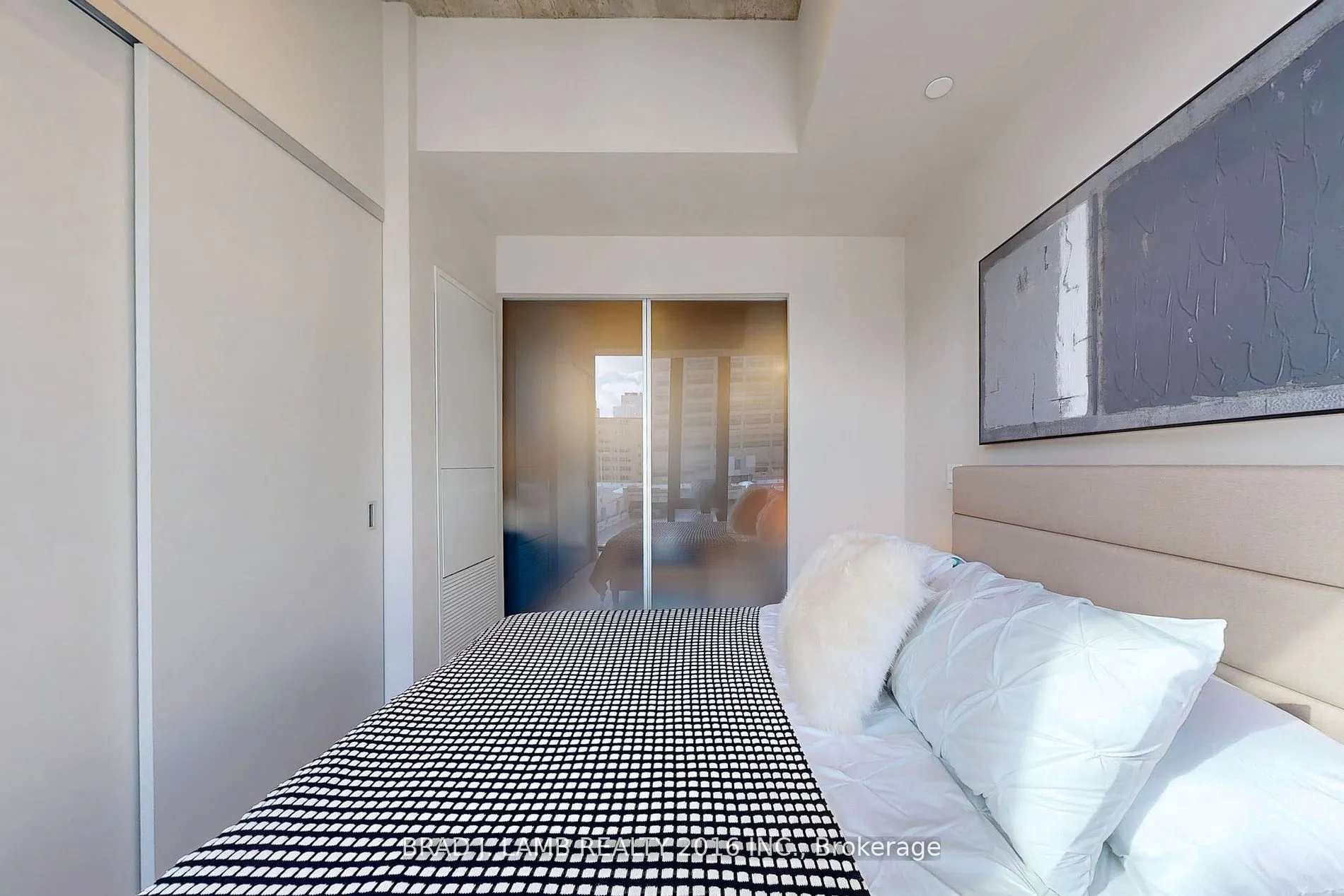 195 McCaul Street #315