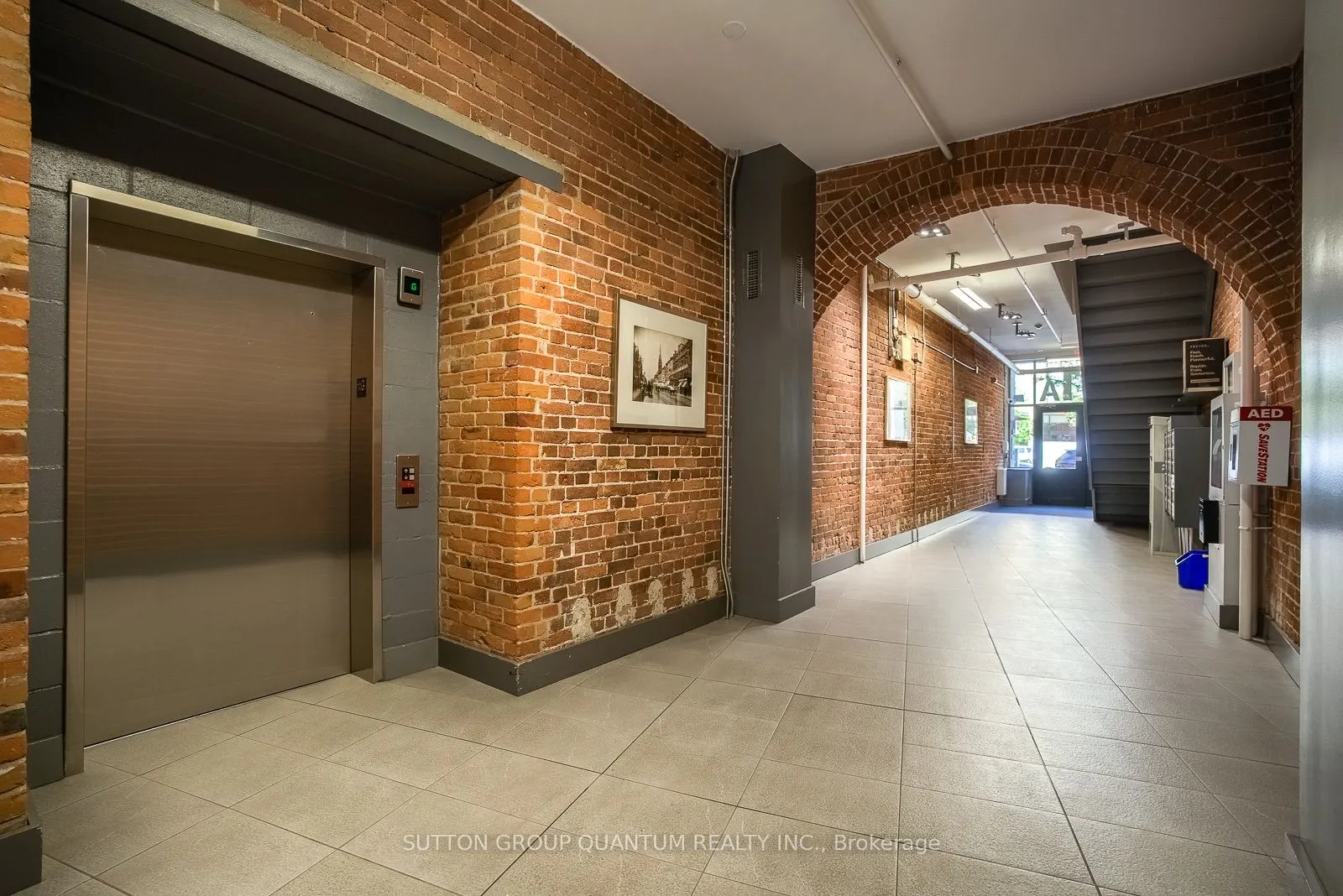 81A Front Street E #413