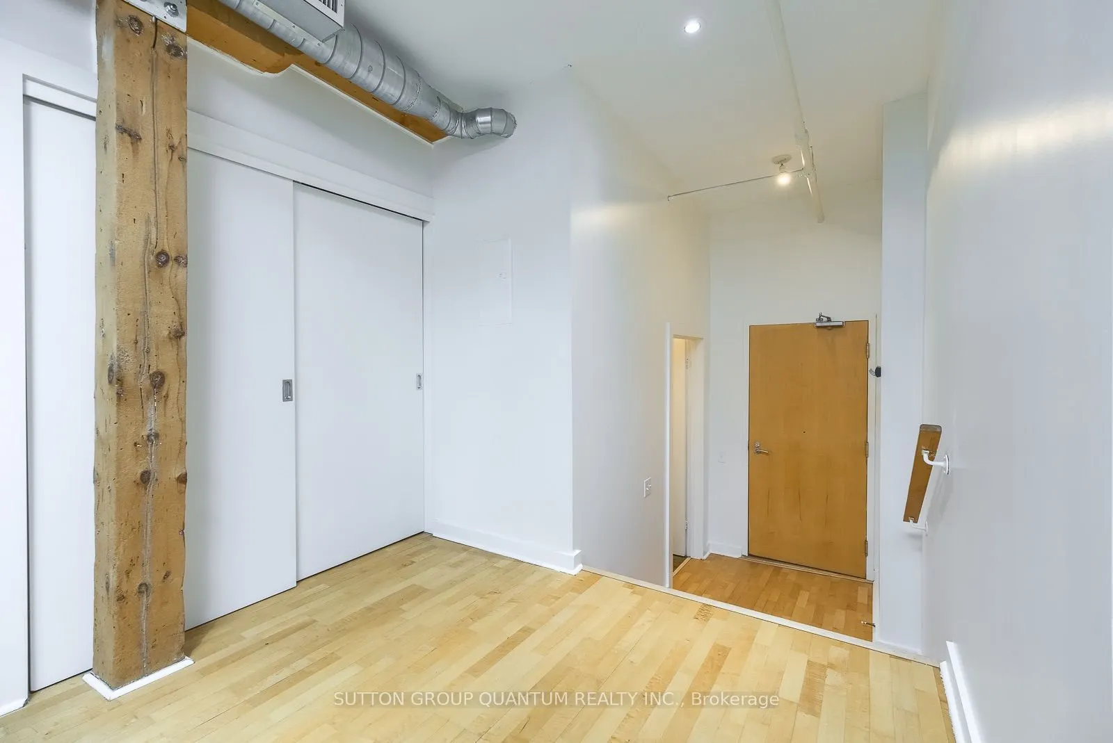 81A Front Street E #413