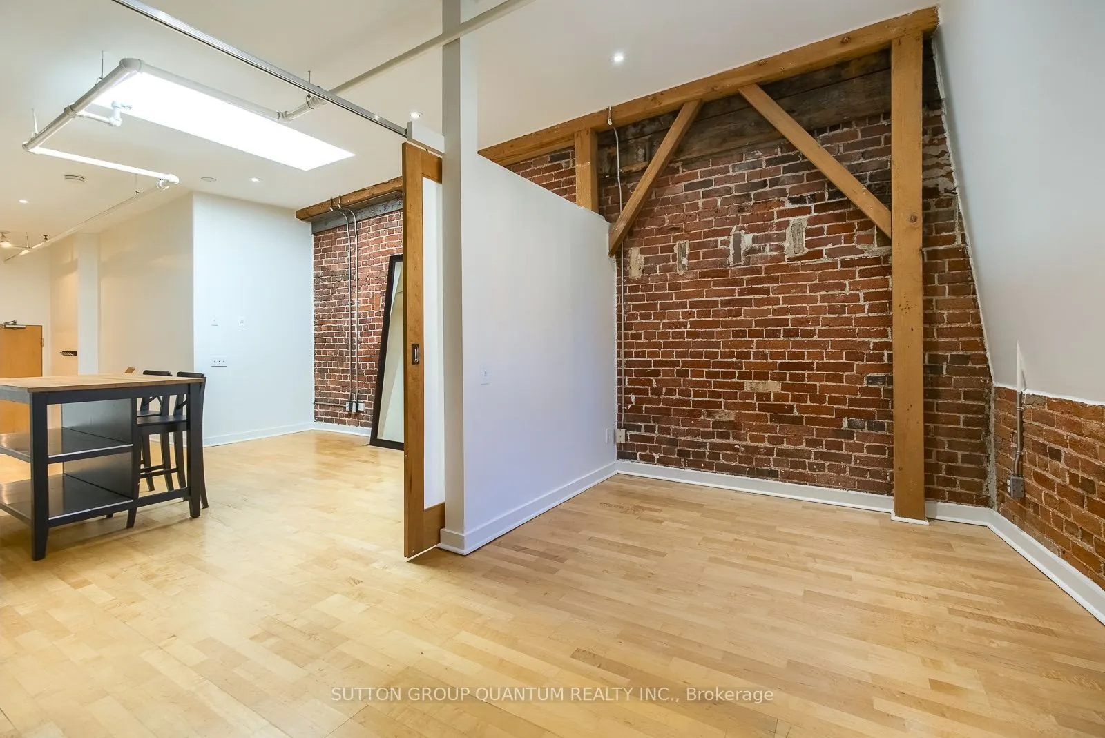 81A Front Street E #413