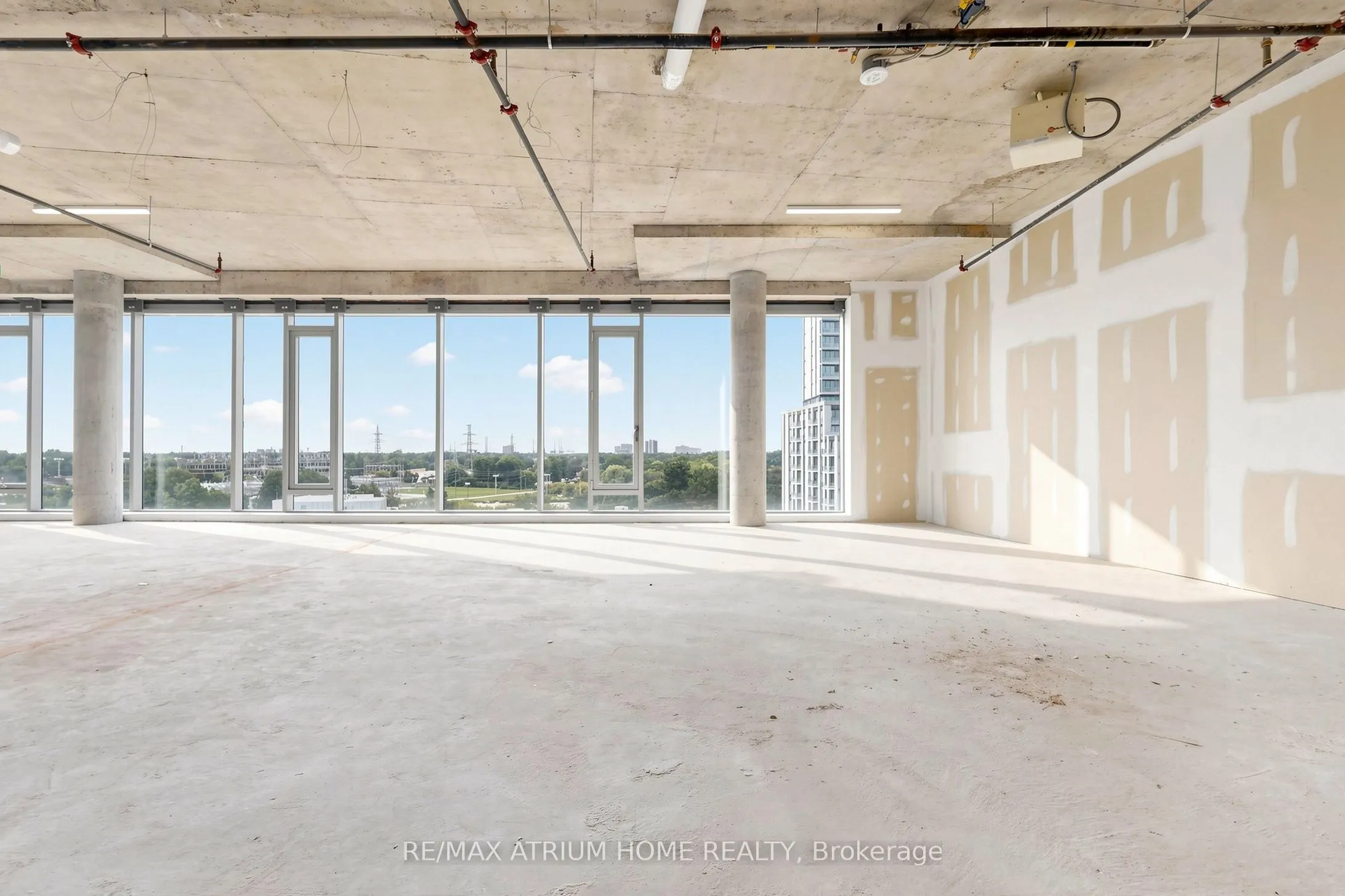 5801 Yonge Street #800-810