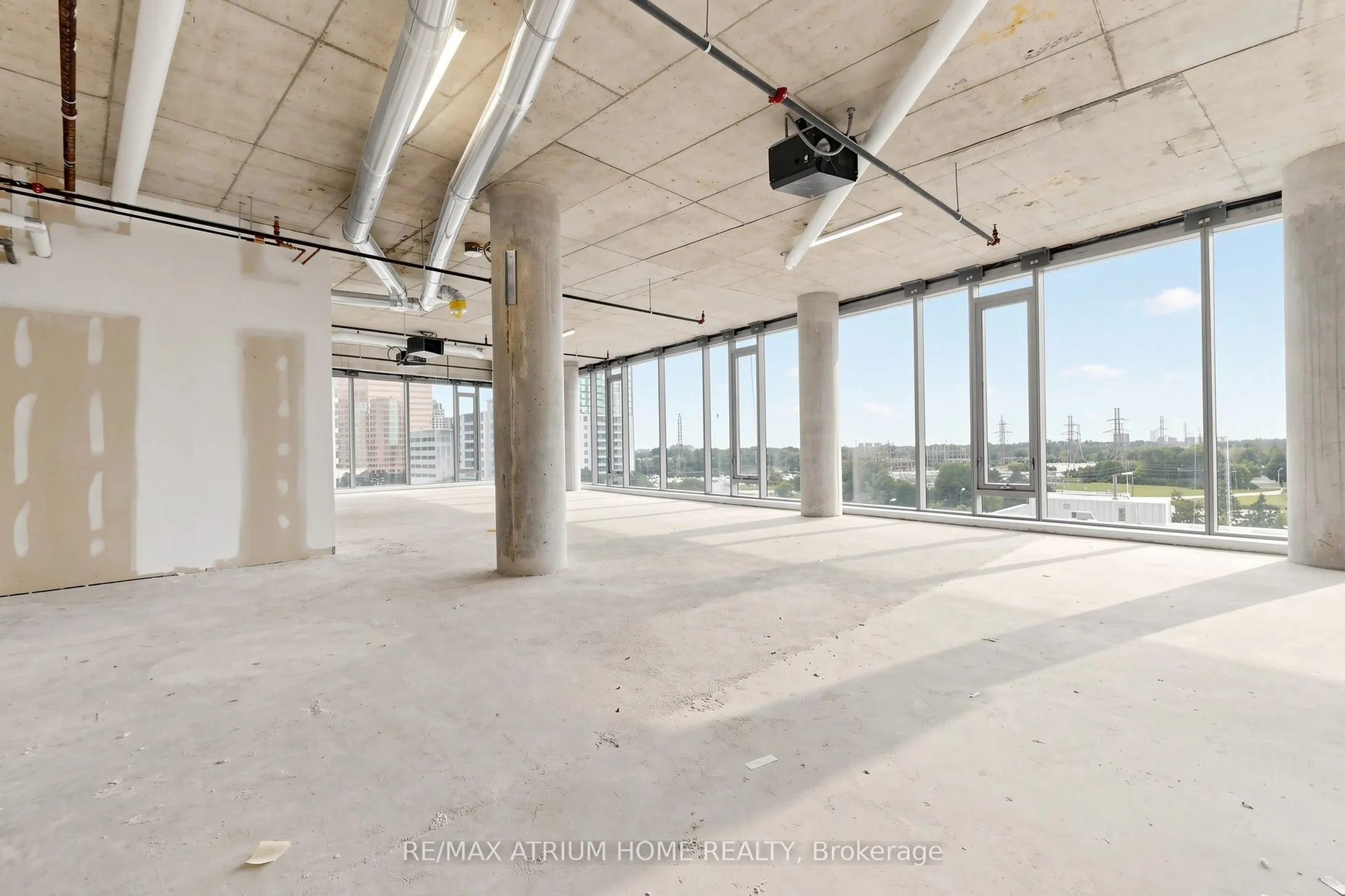 5801 Yonge Street #800-810