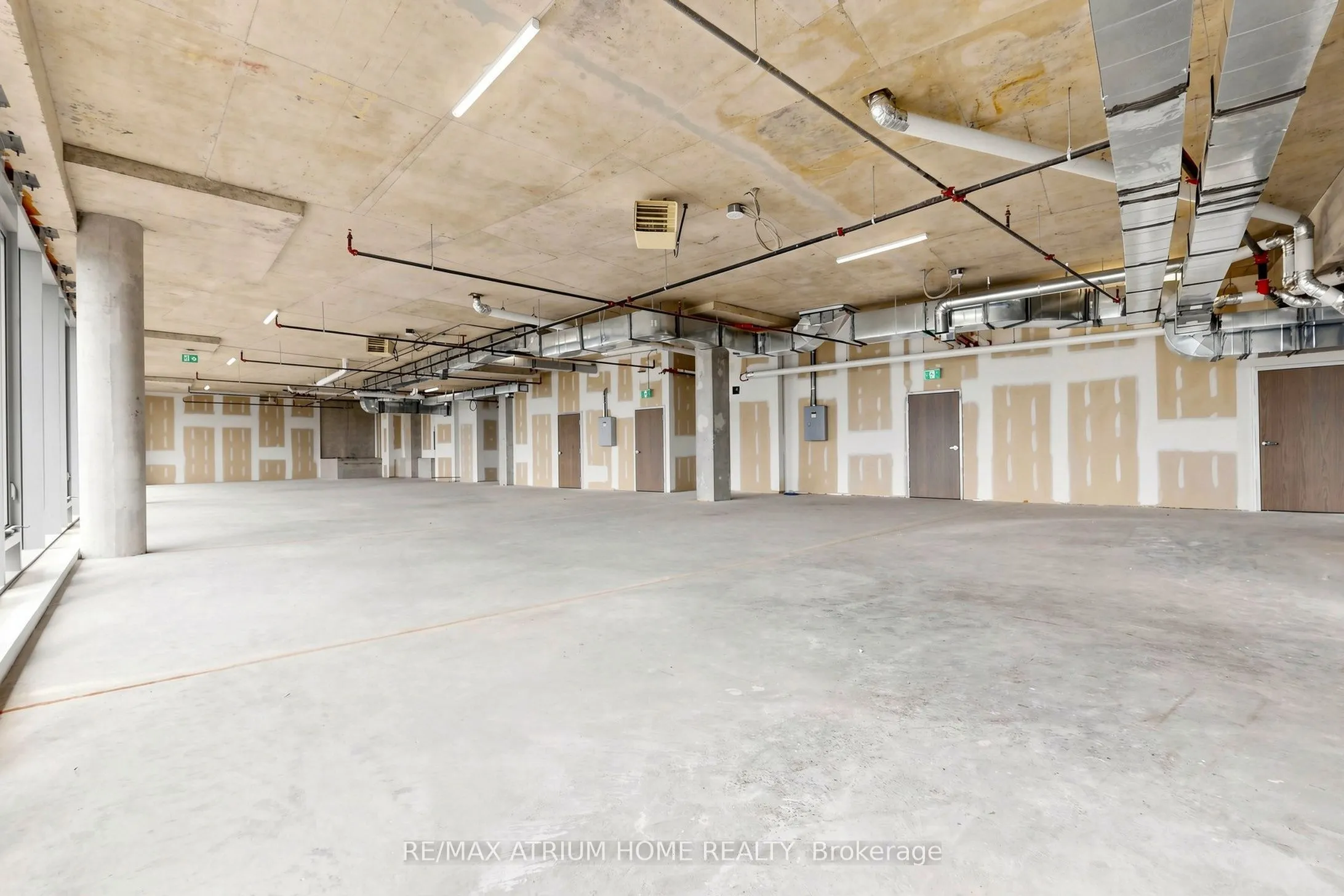 5801 Yonge Street #800-810