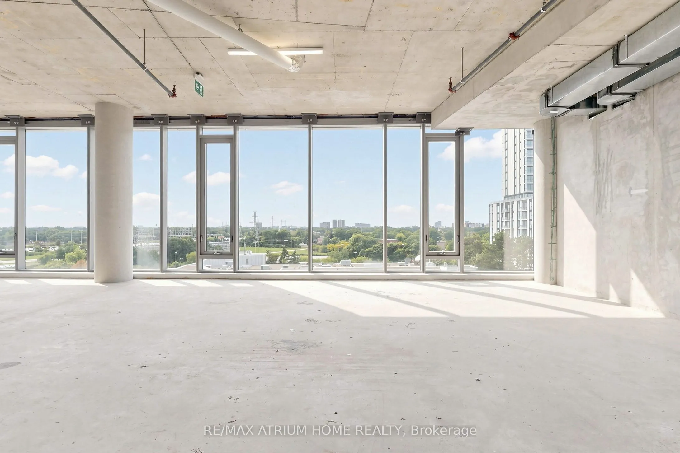 5801 Yonge Street #800-810