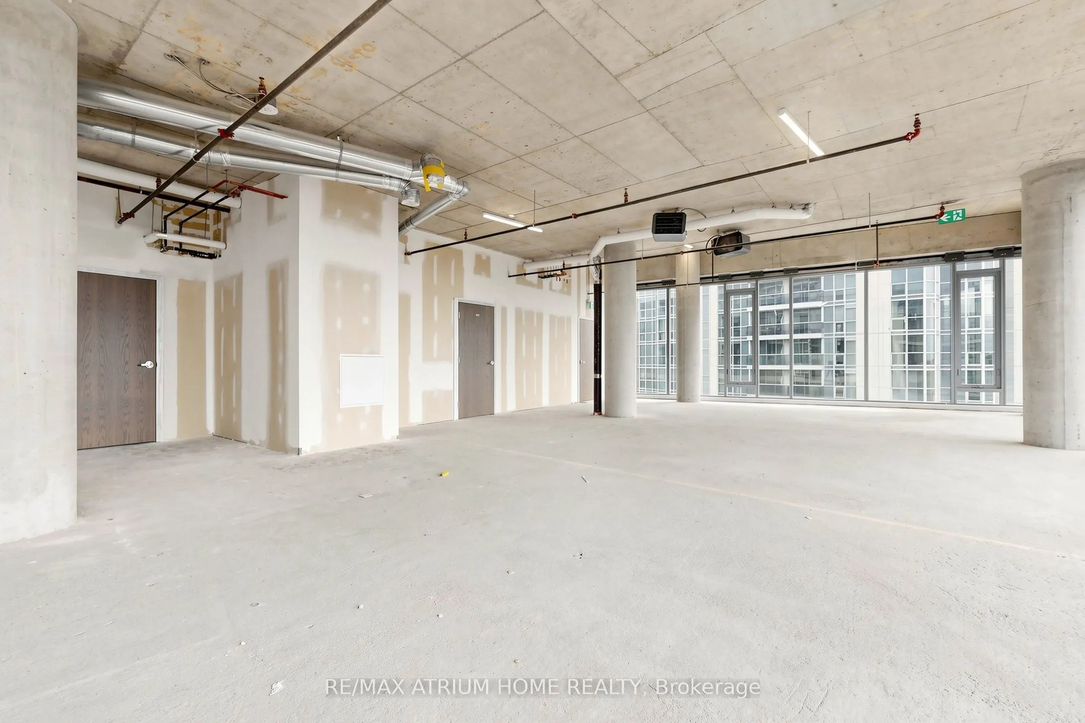 5801 Yonge Street #800-810
