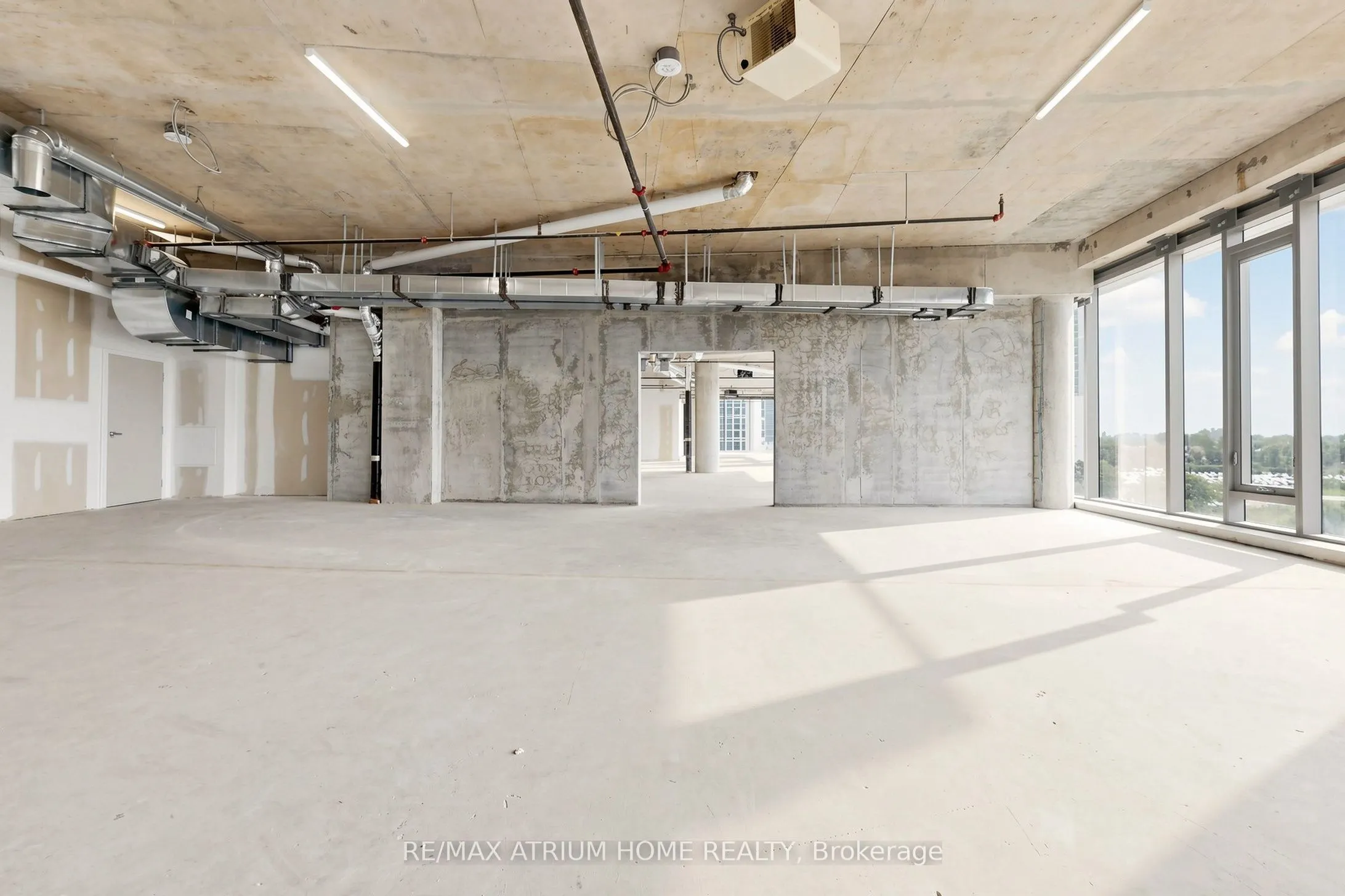 5801 Yonge Street #800-810