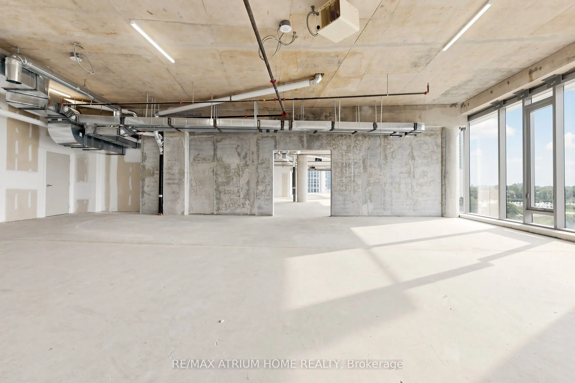 5801 Yonge Street #800-810