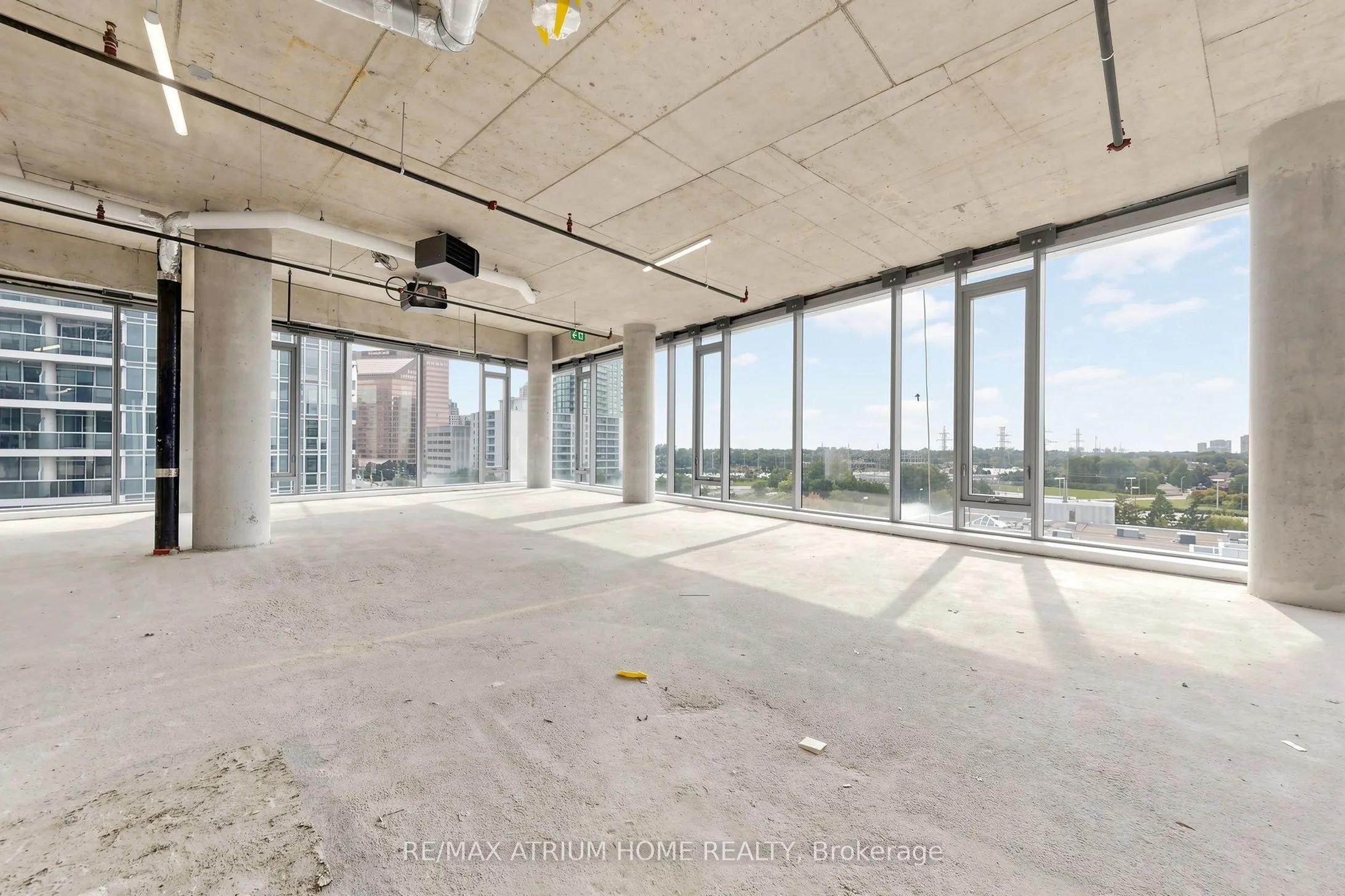 5801 Yonge Street #800-810