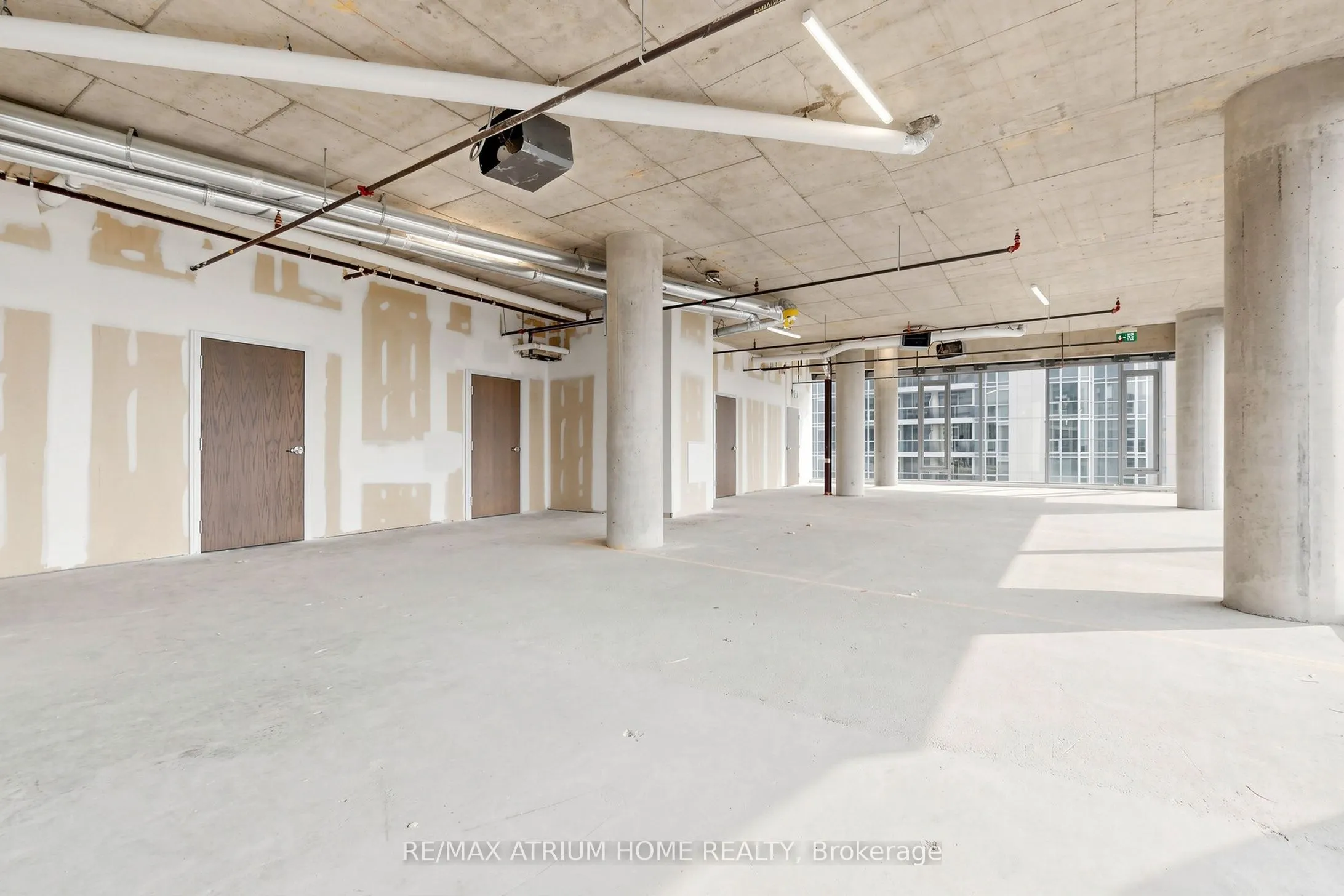 5801 Yonge Street #800-810