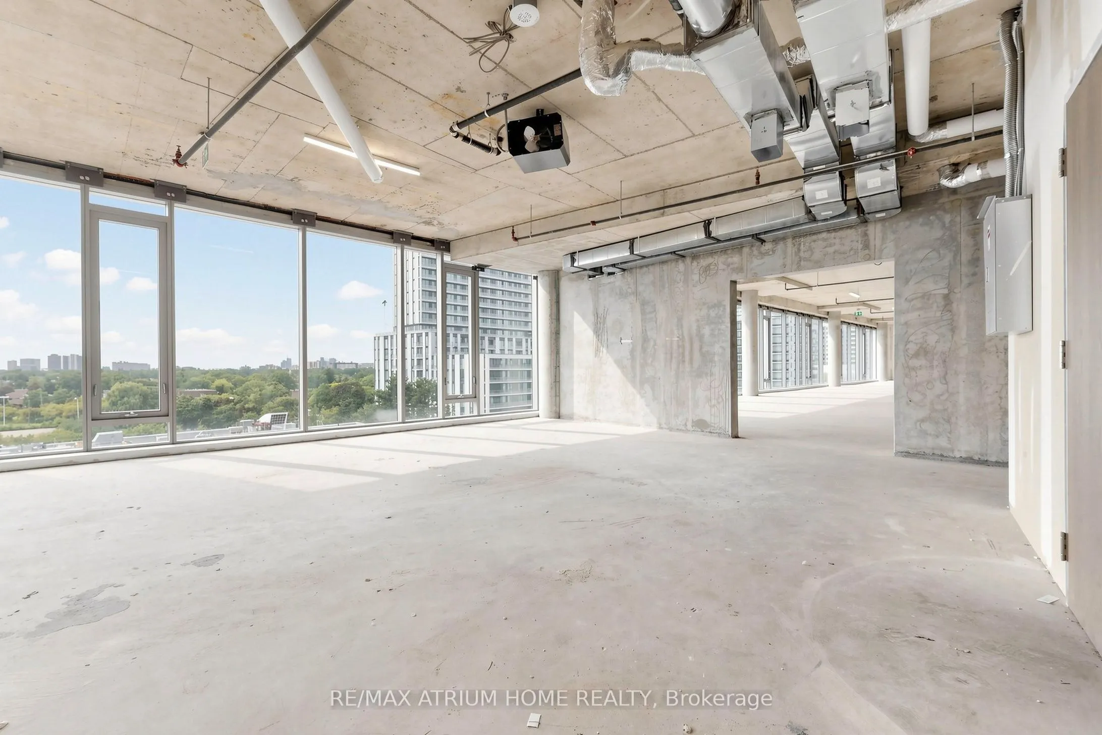 5801 Yonge Street #800-810