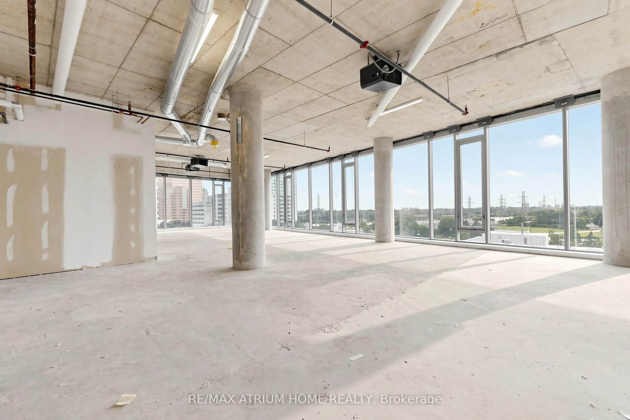 5801 Yonge Street #800-810